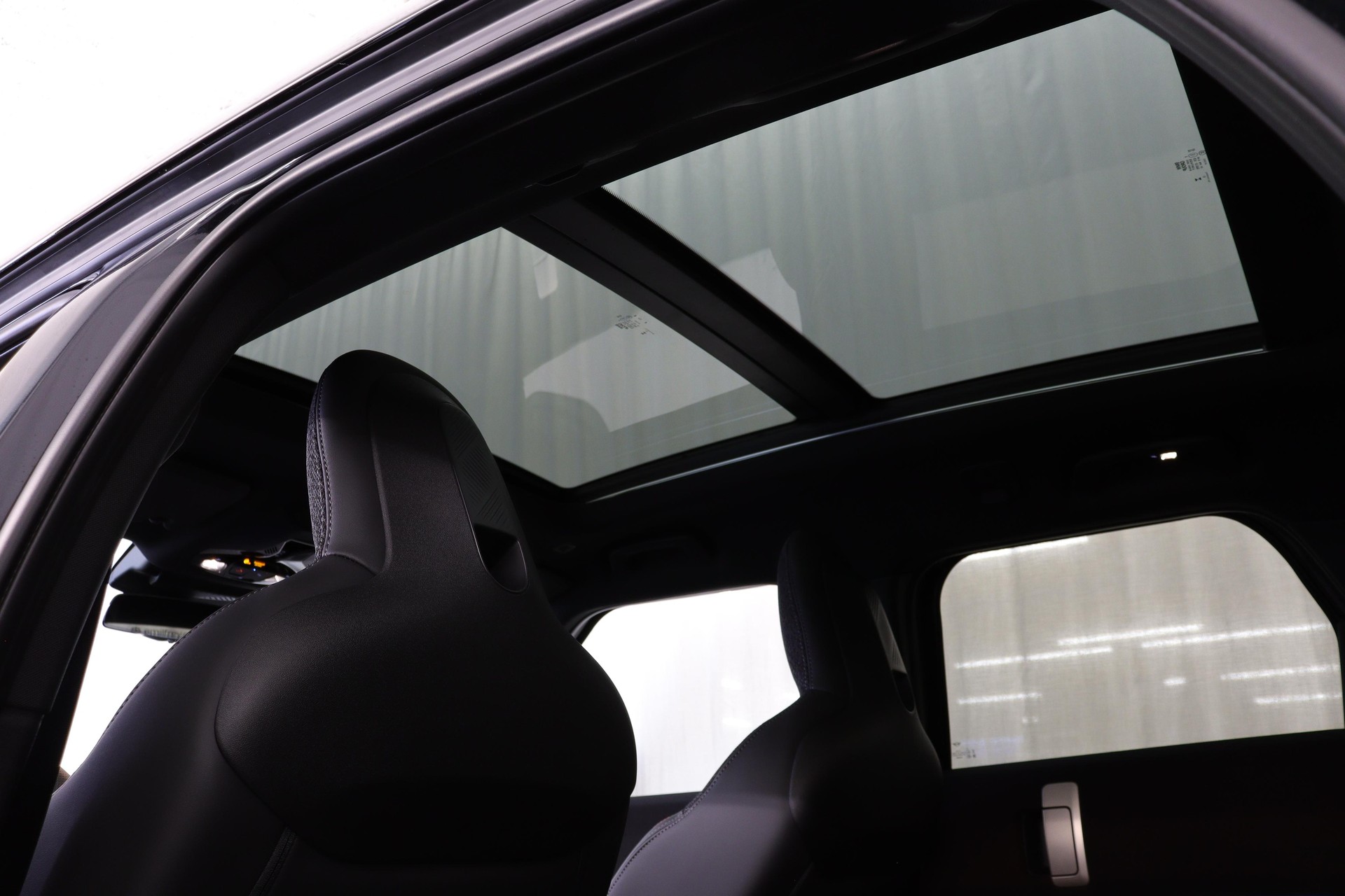 MINI Countryman U25 2.0i S ALL4-showroom-element-3