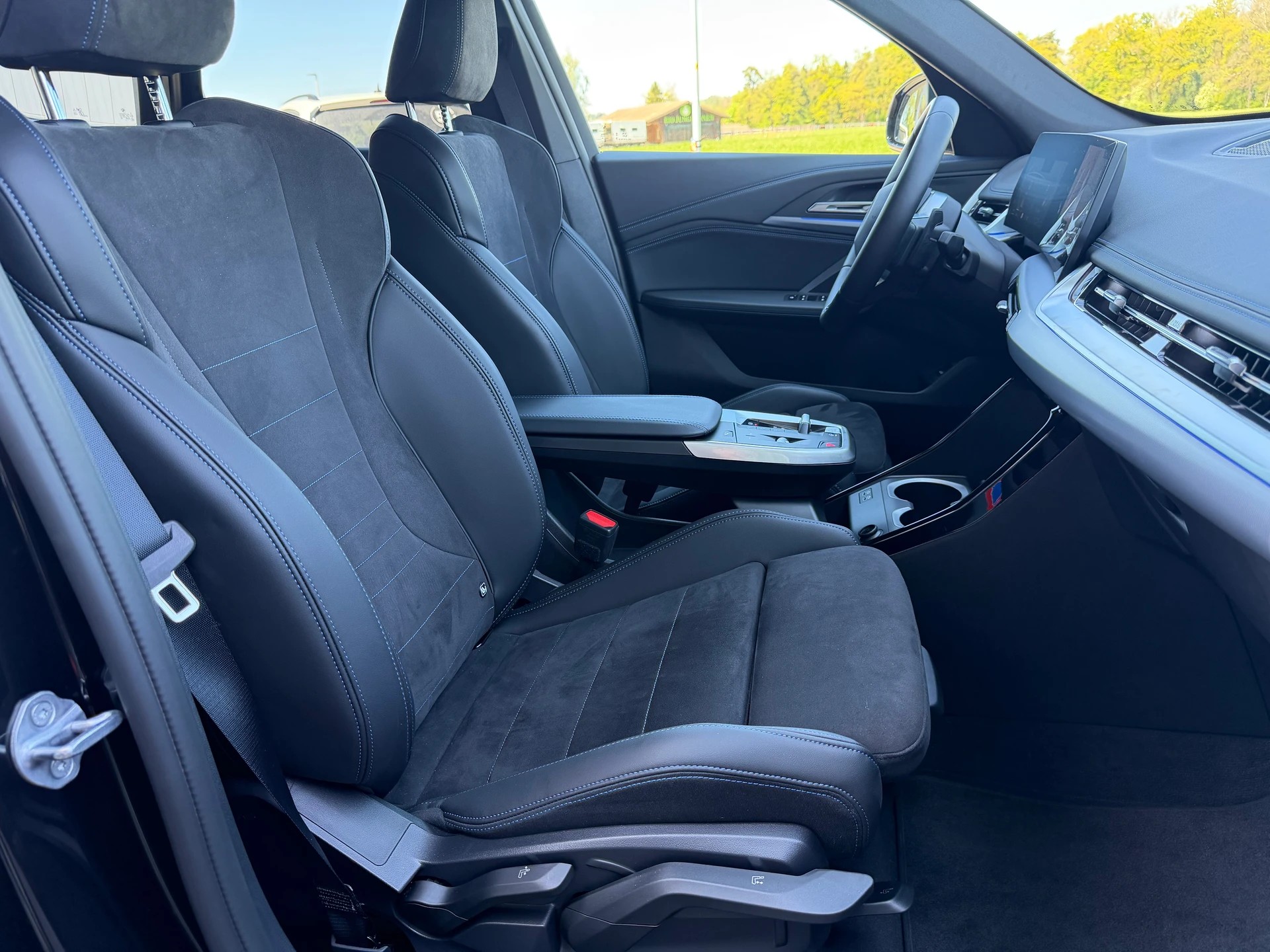BMW X1 xDrive 20d 48V M Sport-image-16