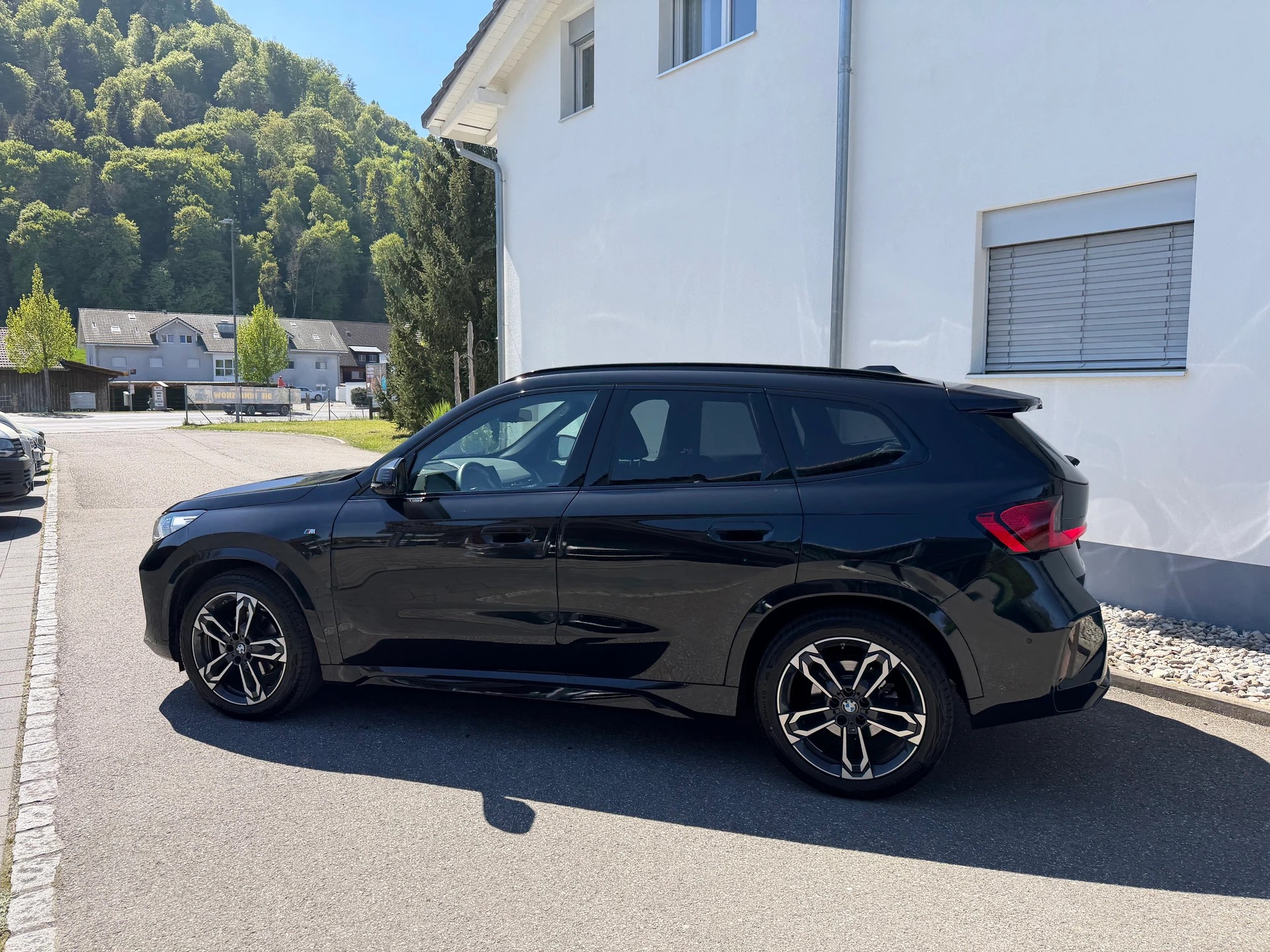 BMW X1 xDrive 20d 48V M Sport-image-12