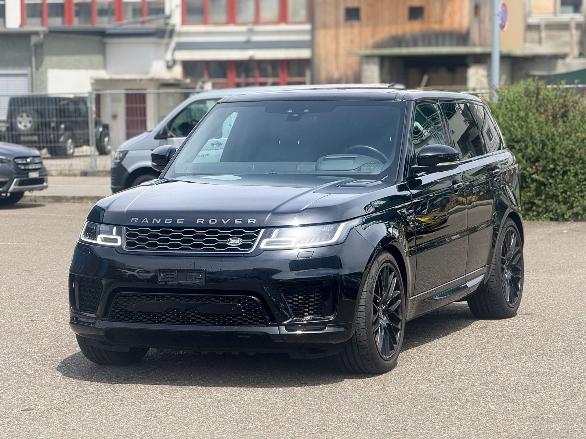 LAND ROVER Range Rover Sport 3.0 SDV6 HSE Dynamic Automatic-image-2