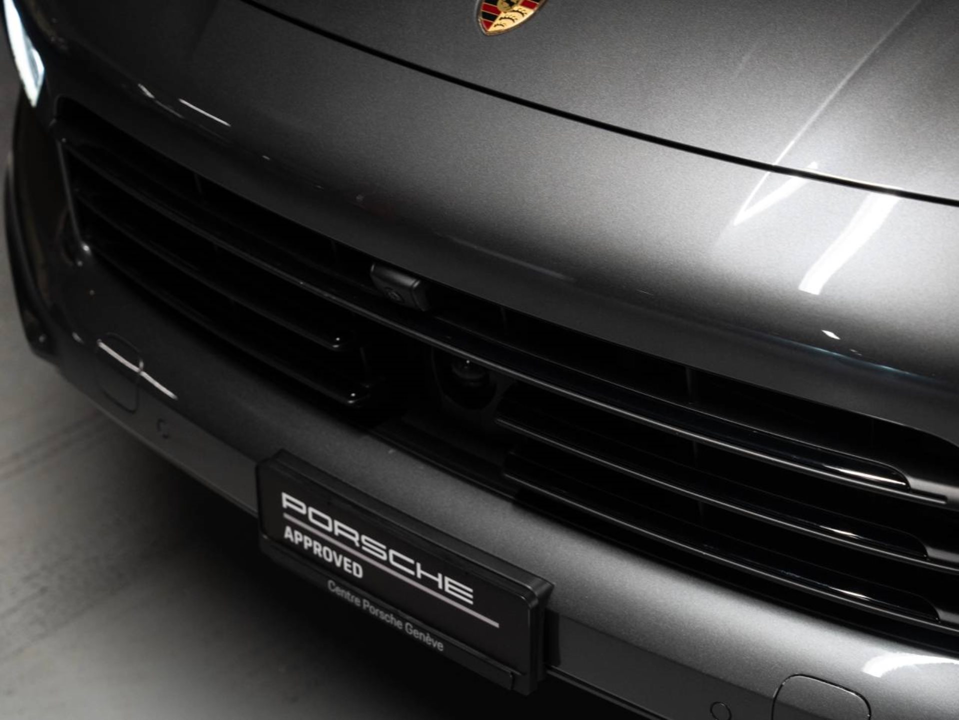 PORSCHE Cayenne (MY22)-image-19