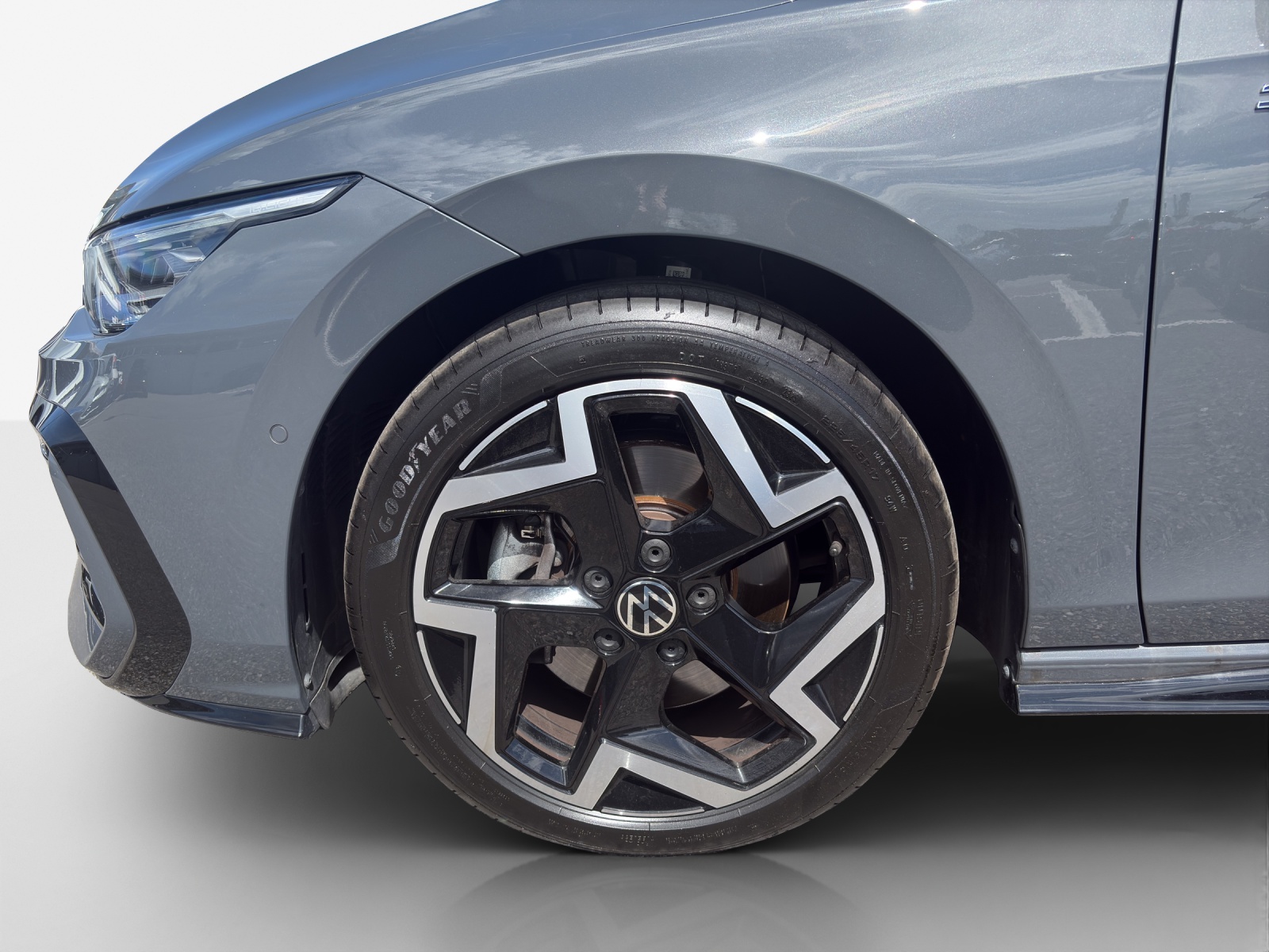 VW Golf 2.0 TSI R-Line DSG 4 Motion-image-13