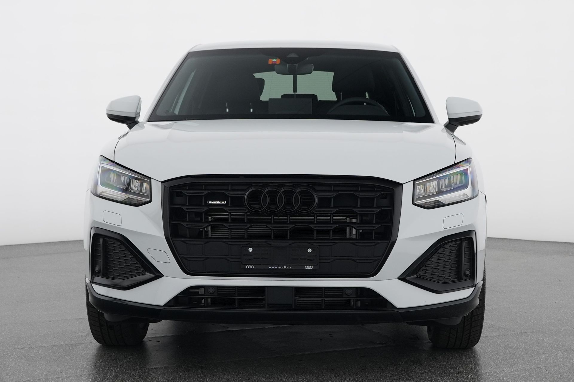 AUDI Q2 40 TFSI advanced Attraction quattro S-tronic-image-1