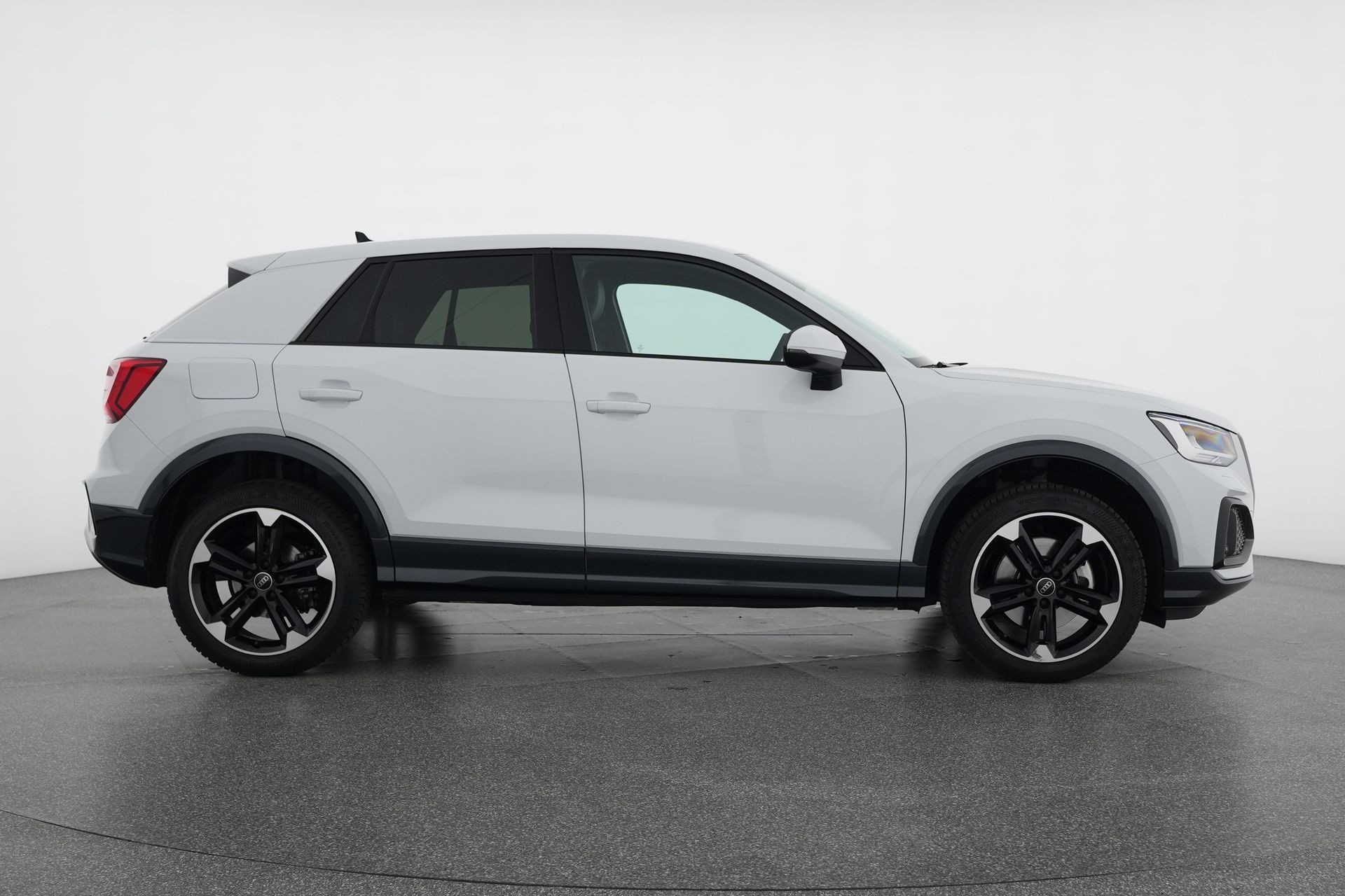 AUDI Q2 40 TFSI advanced Attraction quattro S-tronic-image-8