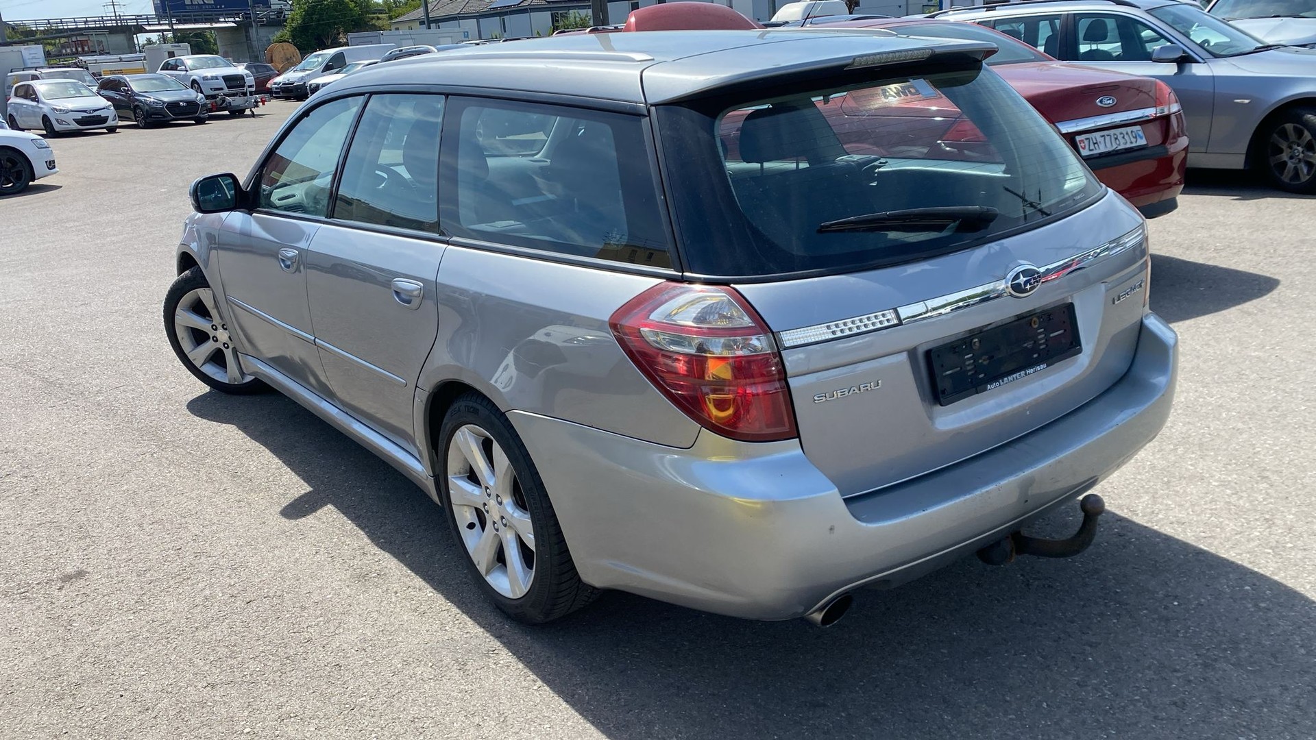 SUBARU Legacy 2.0R AWD Swiss-image-6