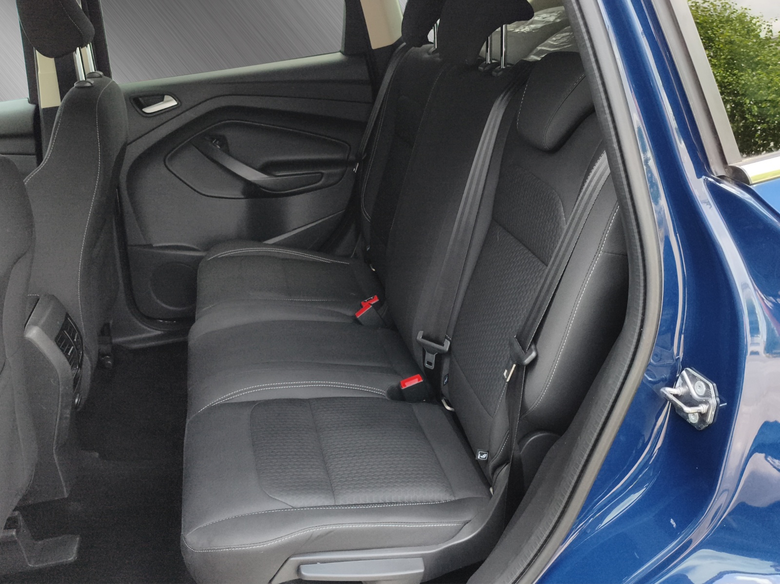 FORD Kuga 2.0 TDCi 150 Business-image-9