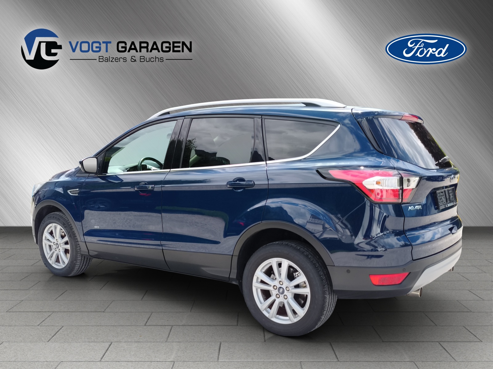 FORD Kuga 2.0 TDCi 150 Business-showroom-element-3