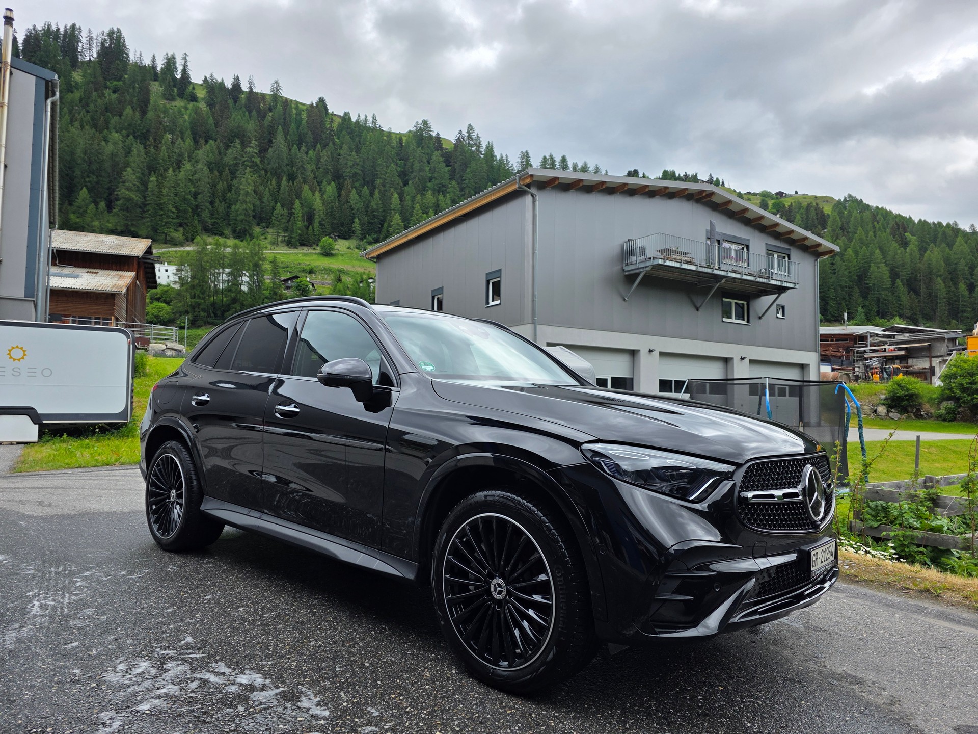 MERCEDES-BENZ GLC 300 de AMG Line 4matic