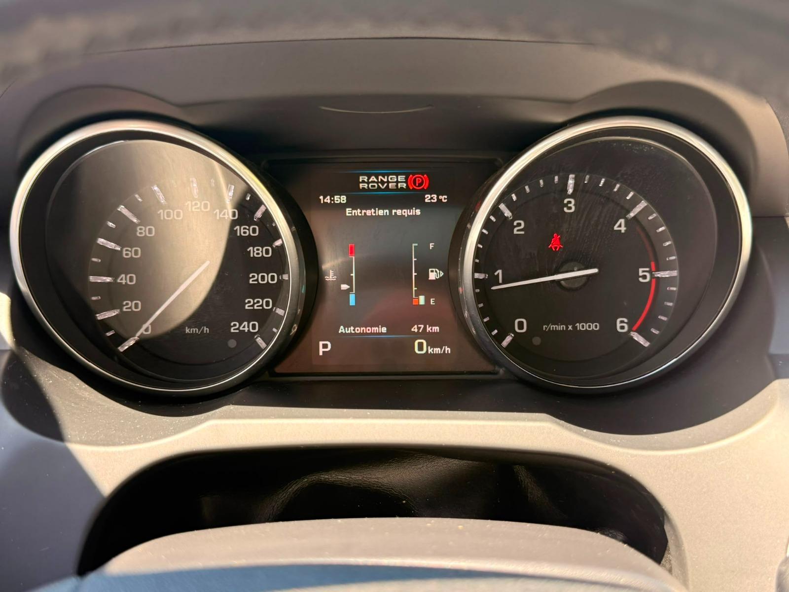 LAND ROVER Range Rover Evoque 2.2 TD4 Dynamic AT6-showroom-element-2