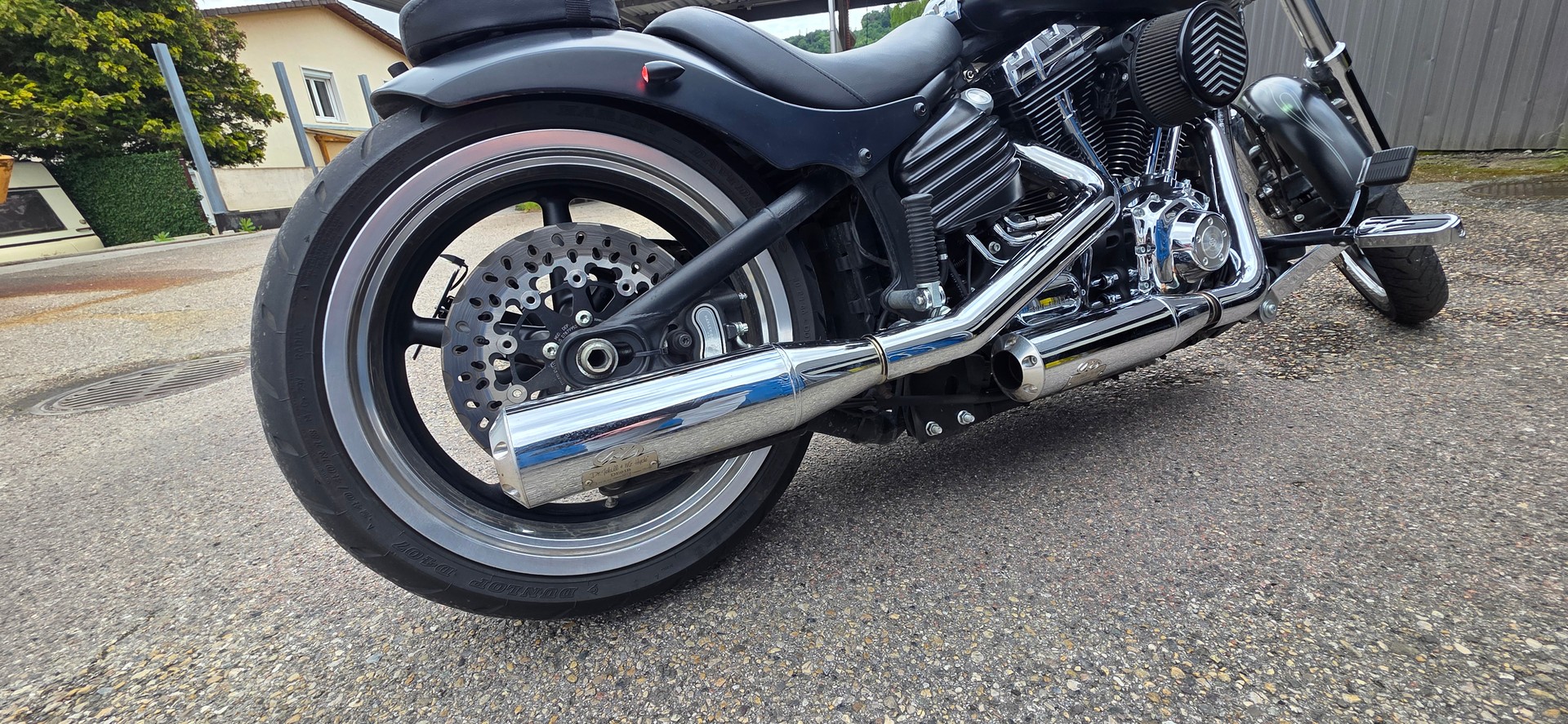 HARLEY-DAVIDSON FXCWC Rocker C ABS-image-1