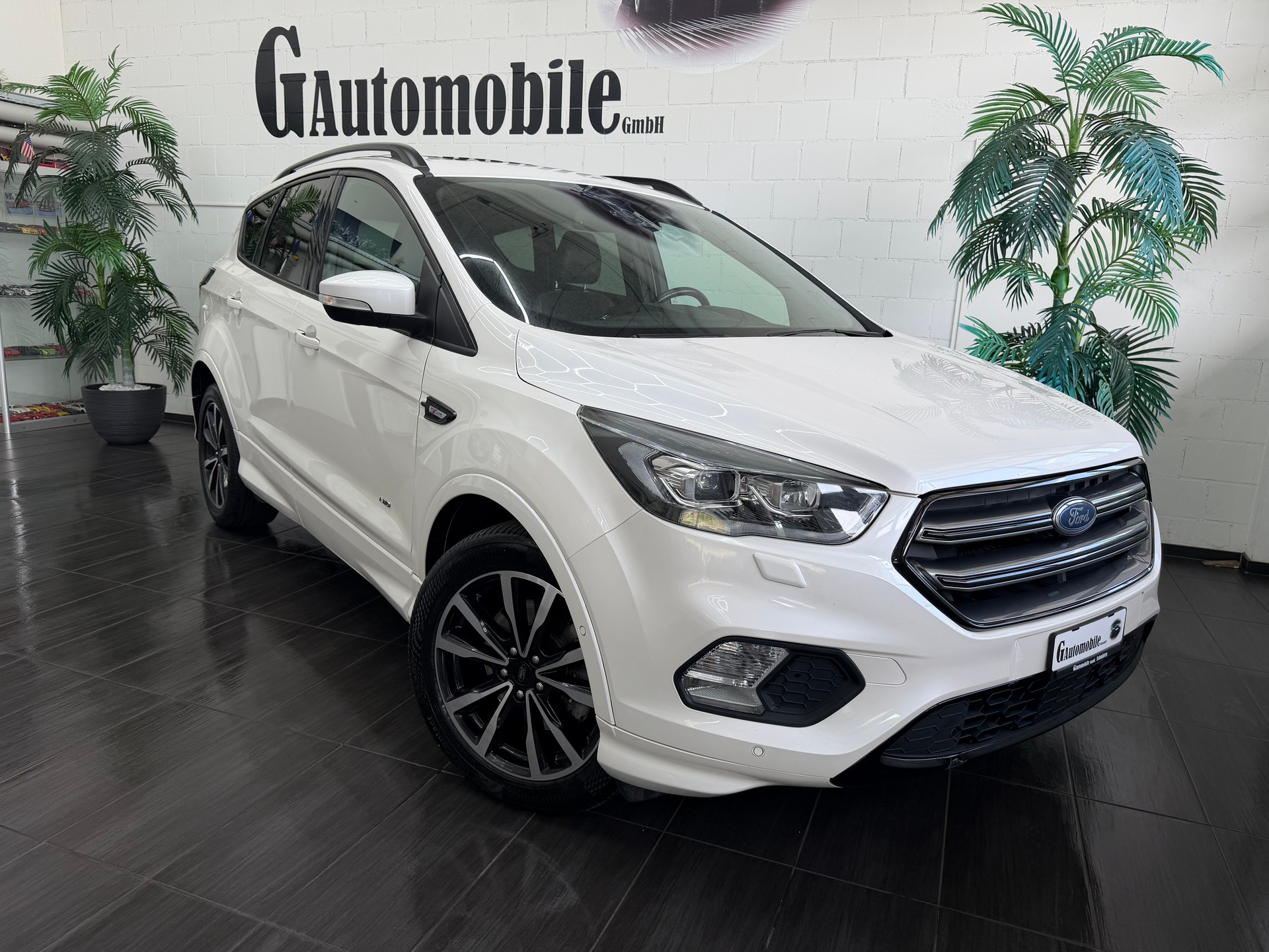 FORD Kuga 2.0 TDCi ST Line High 4WD PowerShift ⭐️-showroom-element-1