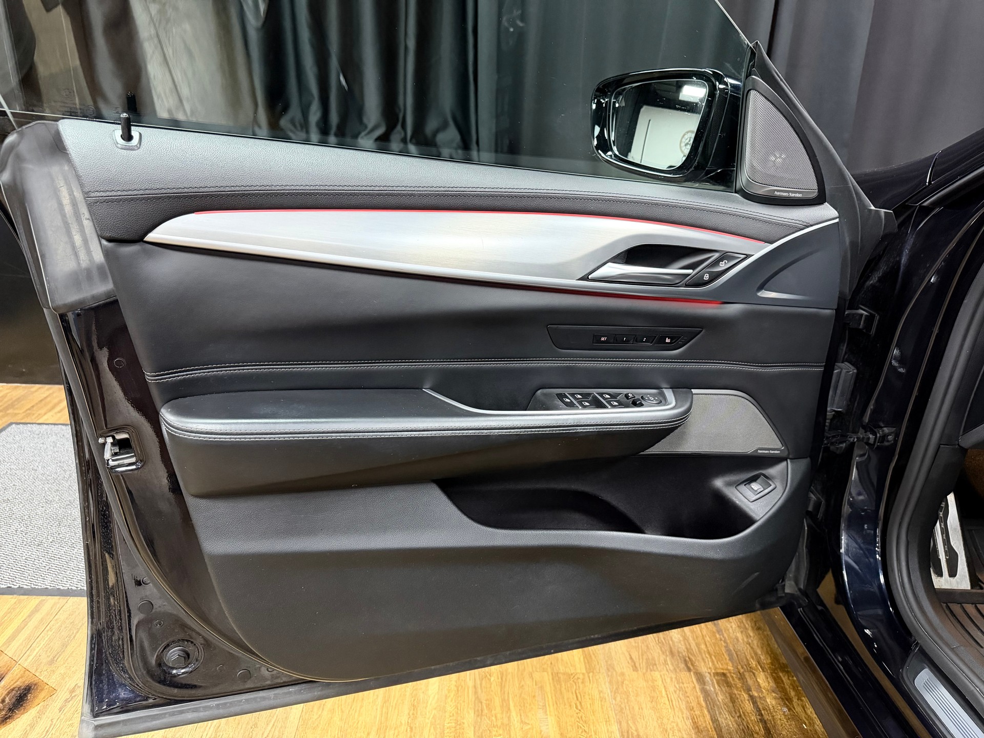 BMW 640i GT xDrive Steptronic-image-11