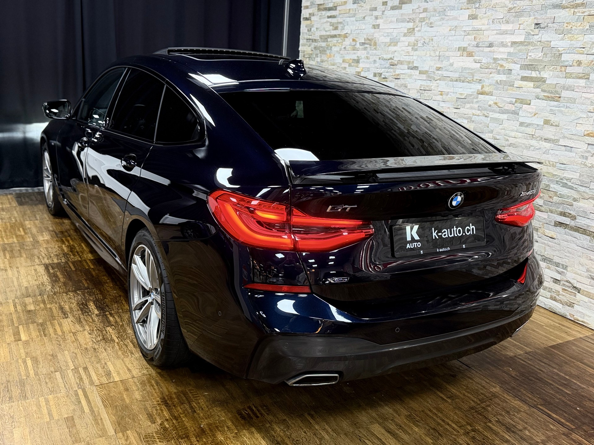 BMW 640i GT xDrive Steptronic-showroom-element-2