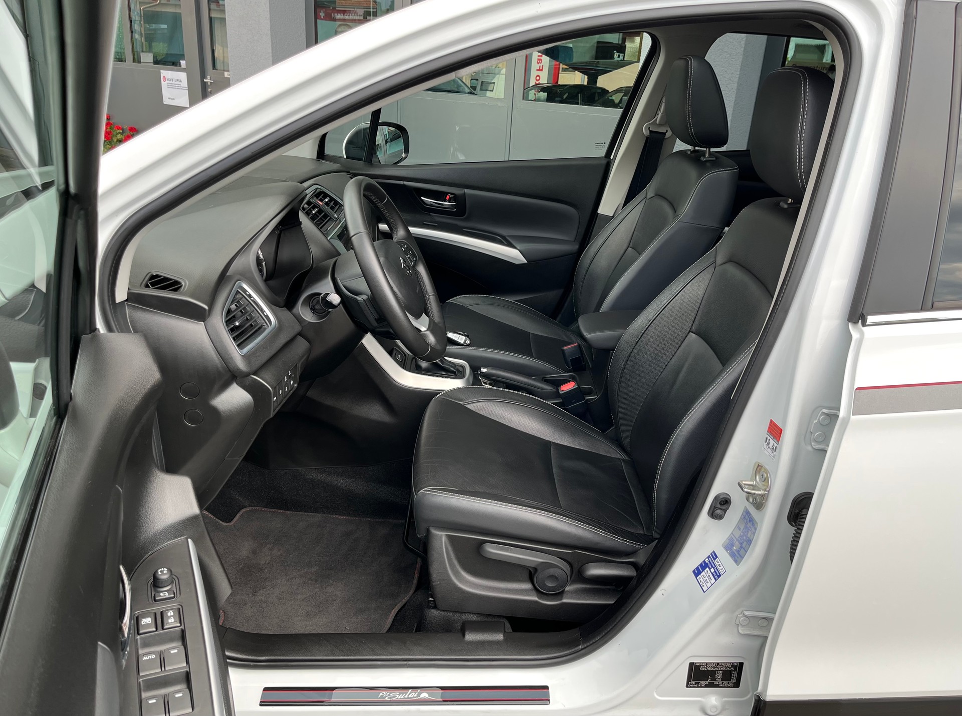 SUZUKI SX4 S-Cross 1.4 16V Piz Sulai Top 4WD Automatic-image-6