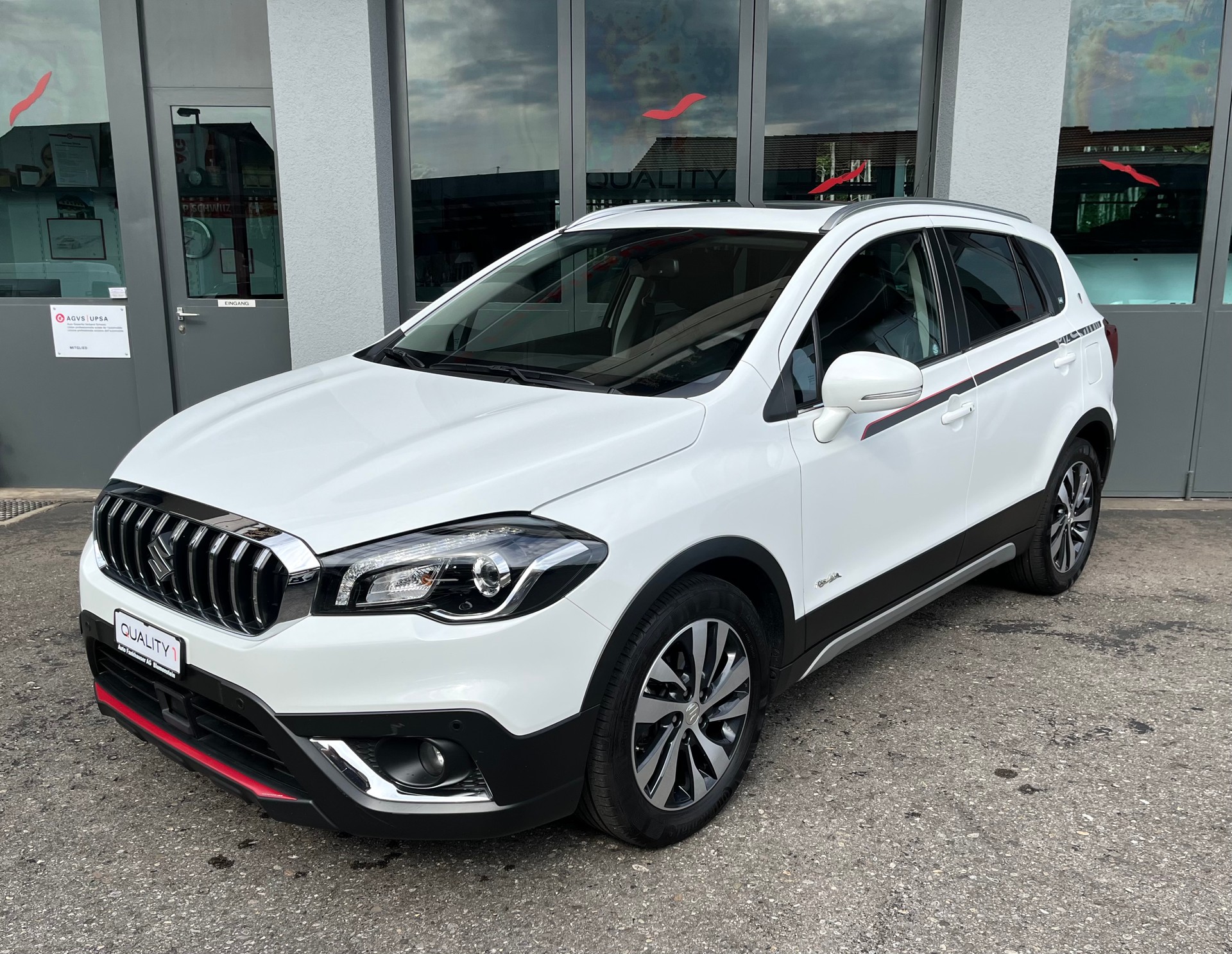 SUZUKI SX4 S-Cross 1.4 16V Piz Sulai Top 4WD Automatic-image-2