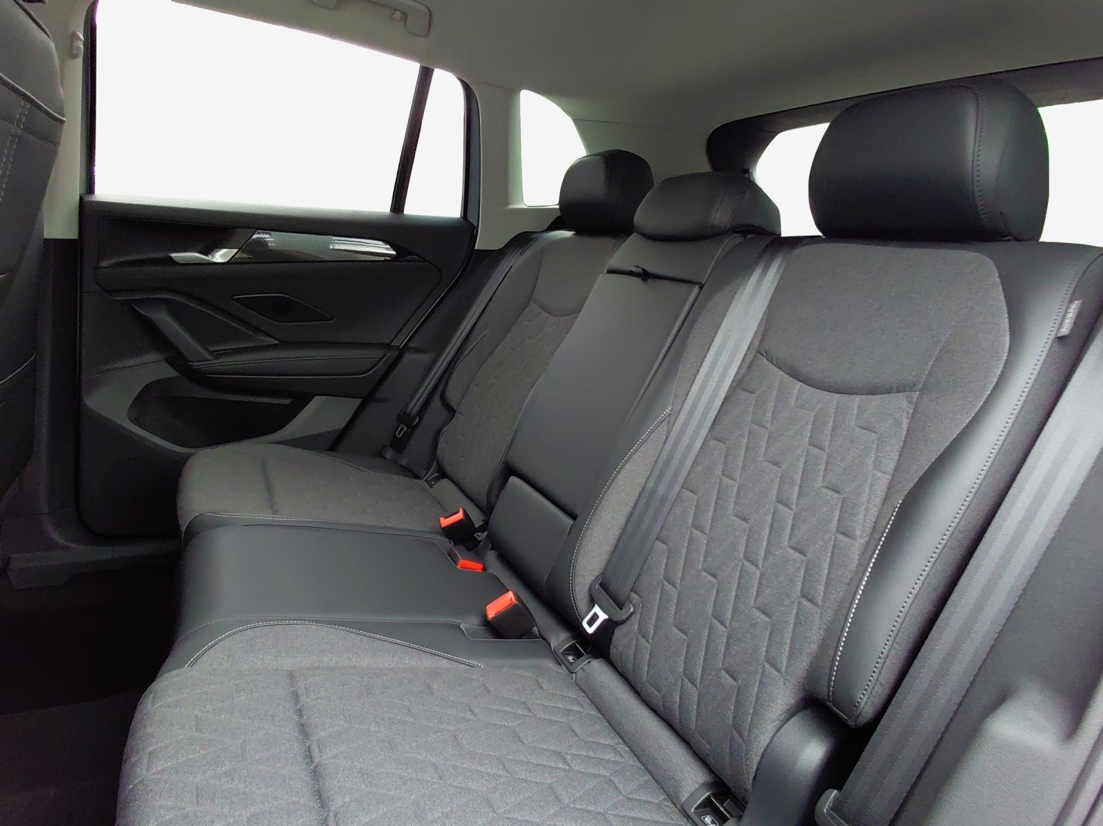 VW Tiguan 1.5 TSI evo2 mHEV Life DSG-image-8