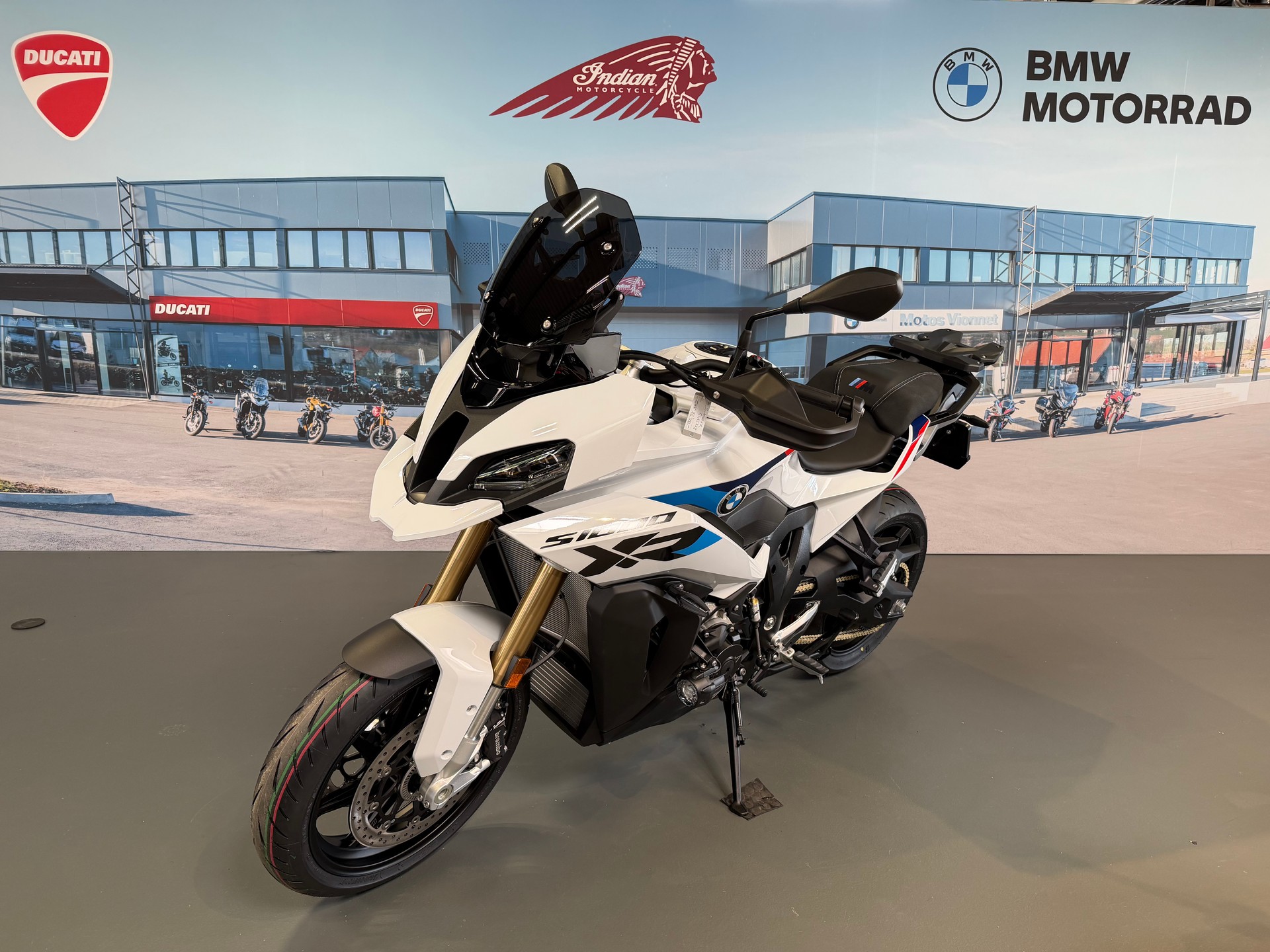 BMW S 1000 XR-image-2