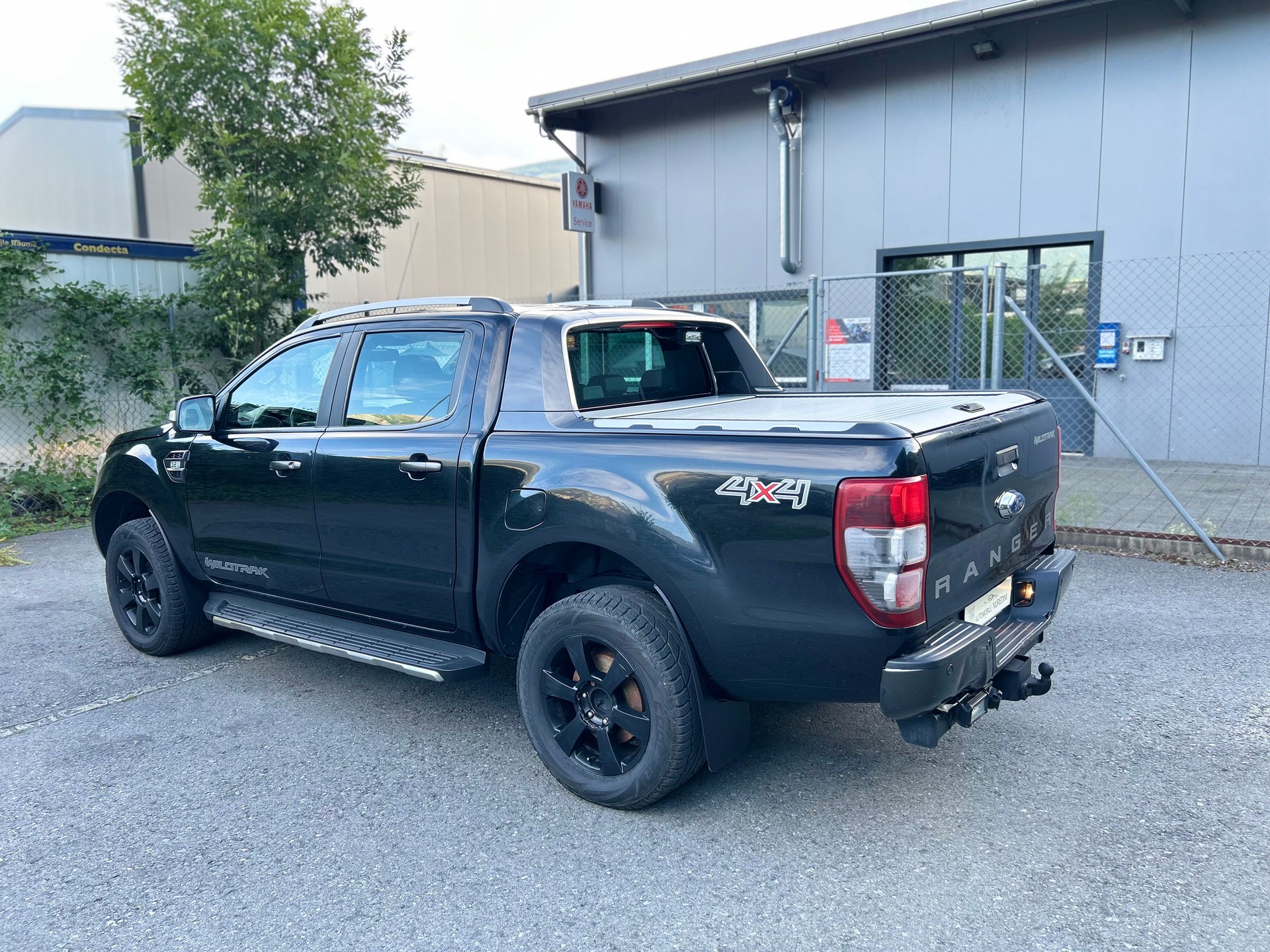 FORD Ranger Wildtrak 3.2 TDCi 4x4 A-image-2