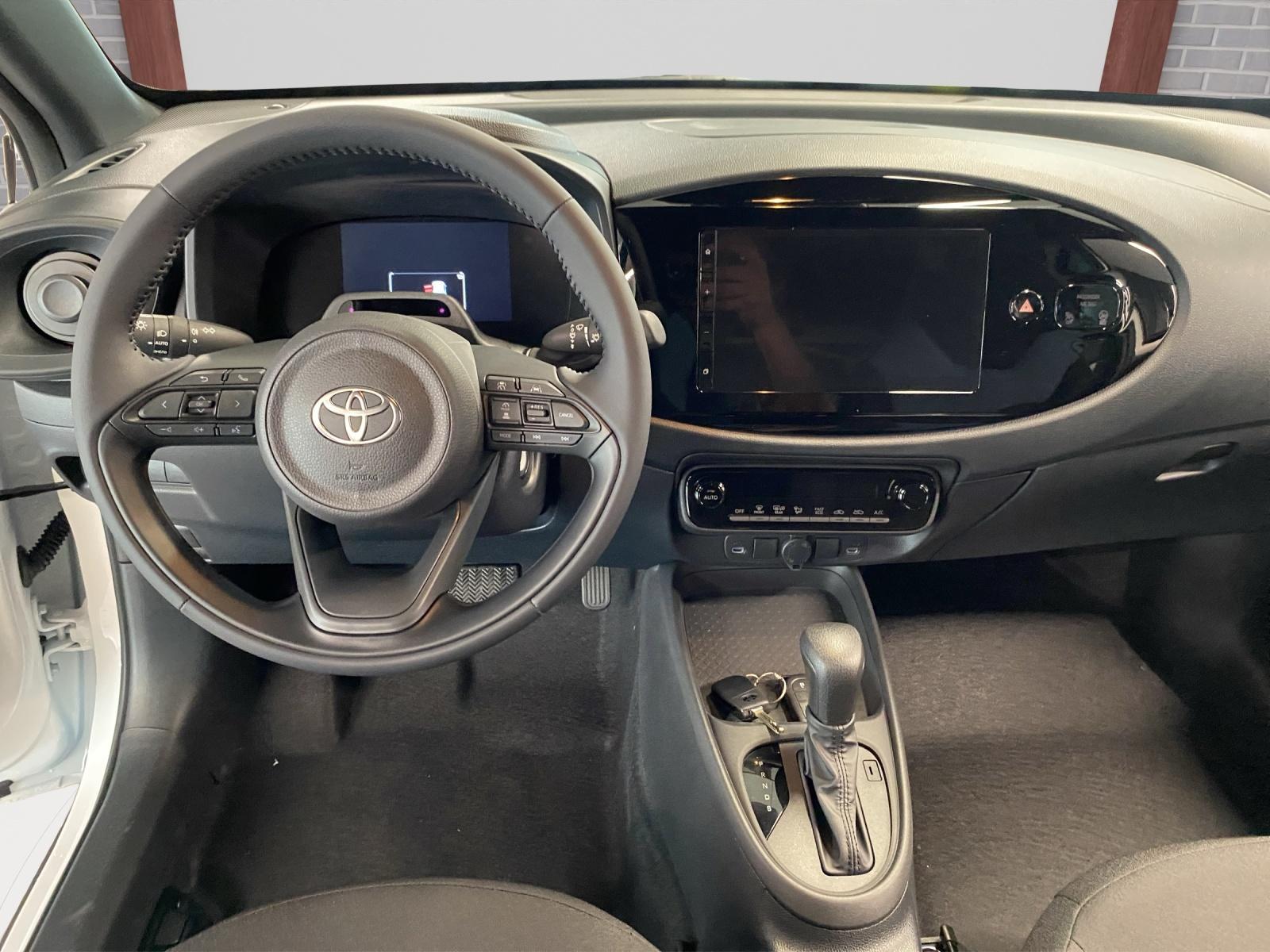 TOYOTA Aygo X 1.5 VVT-i HSD Comfort-image-5