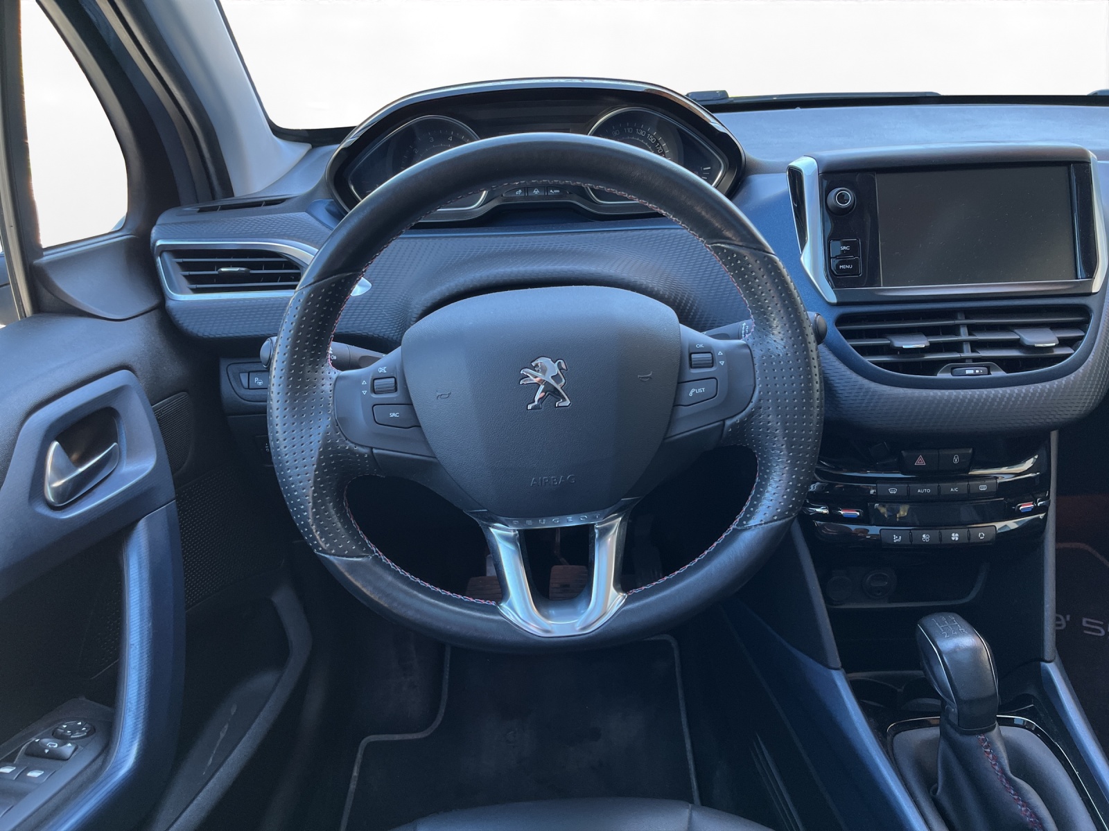 PEUGEOT 2008 1.6 VTI Crossway-image-9