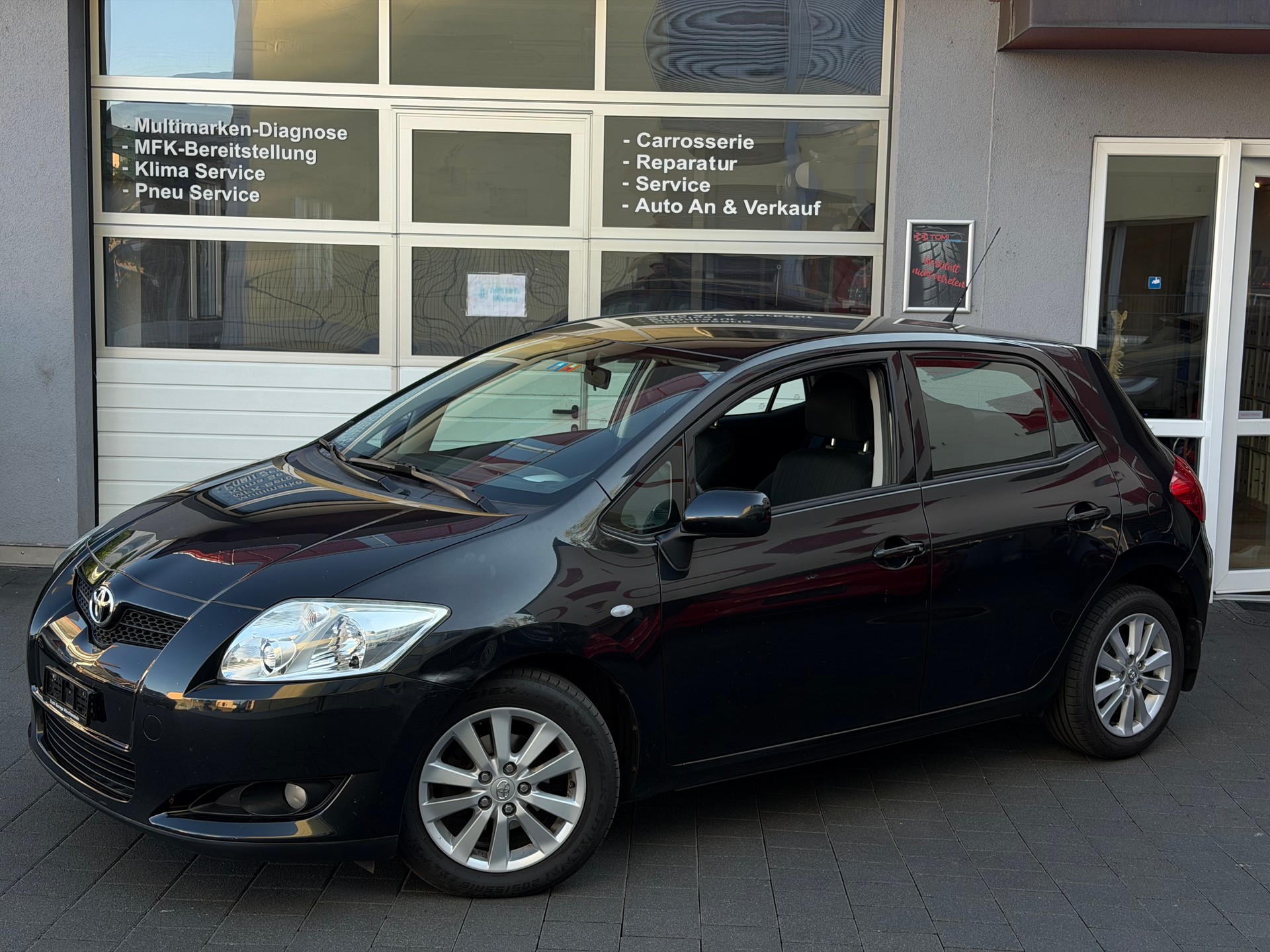 TOYOTA Toyota Auris 1.6 Style*Frisch ab MFK&Service*8-Fach Räder*Sparsam&Zuverlässig*