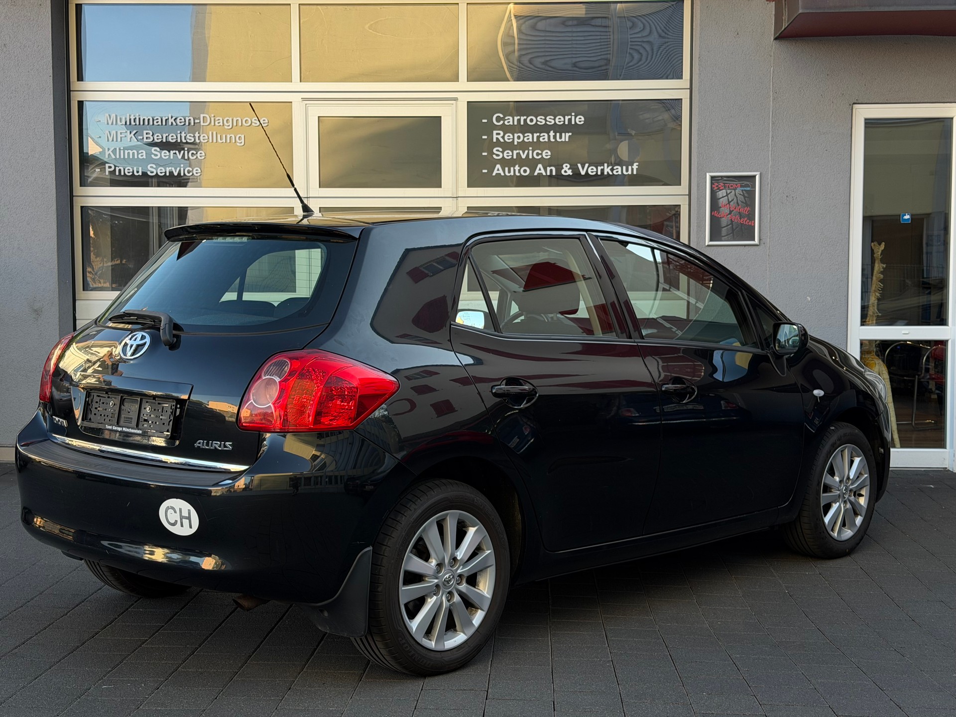 TOYOTA Toyota Auris 1.6 Style*Frisch ab MFK&Service*8-Fach Räder*Sparsam&Zuverlässig*-image-8