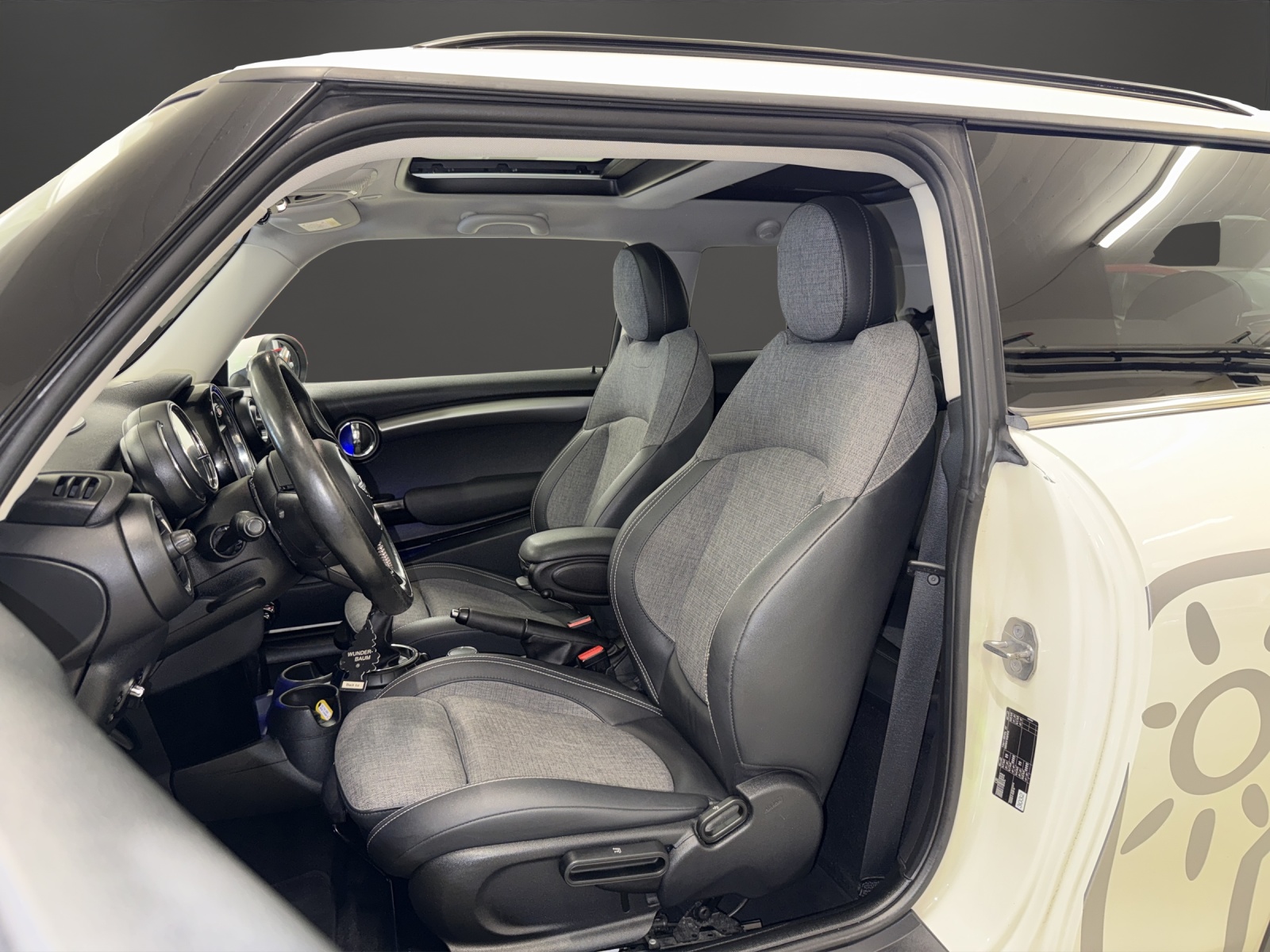 MINI Cooper SD Trafalgar-image-6
