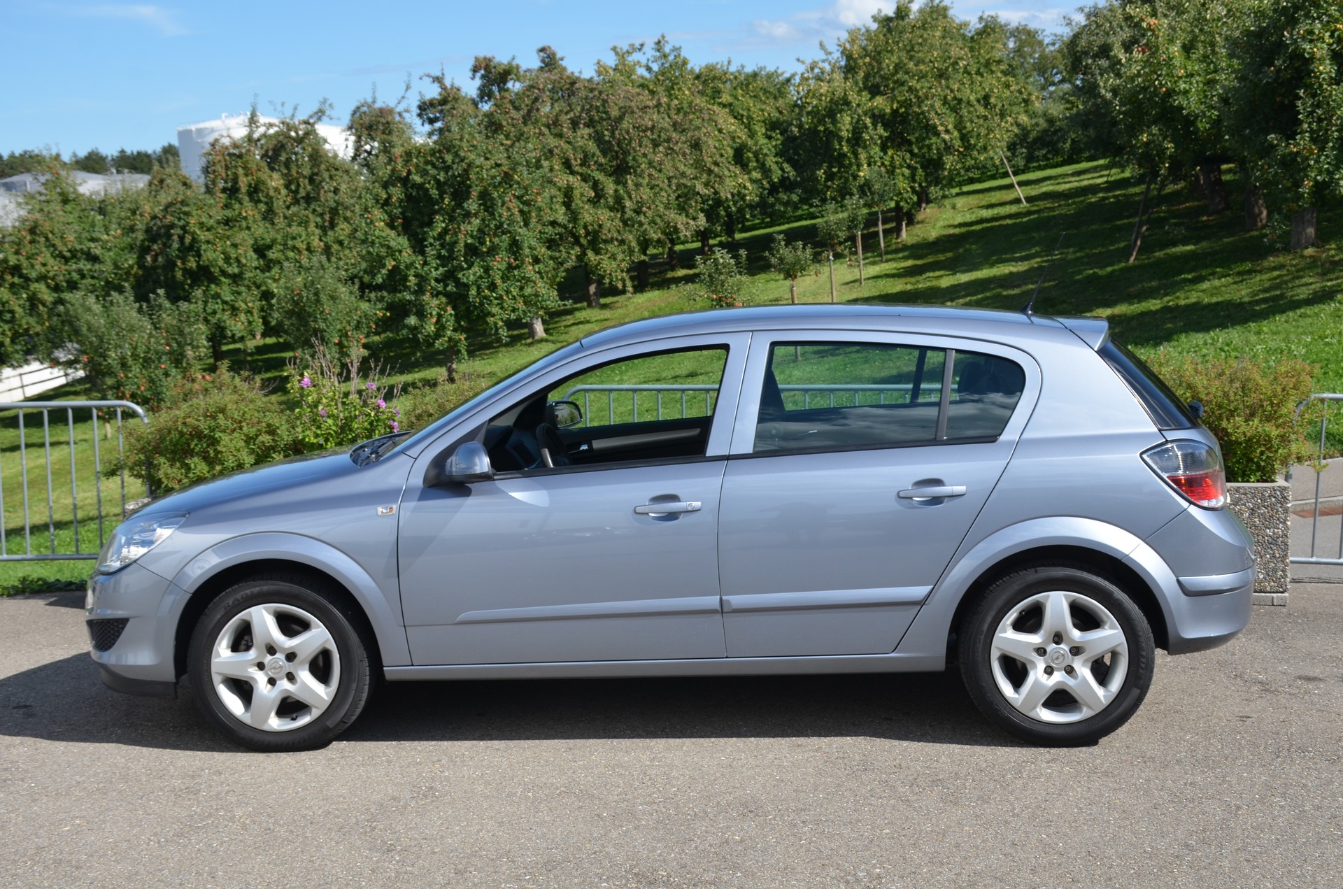 OPEL Astra 1.8i 16V Enjoy-showroom-element-3