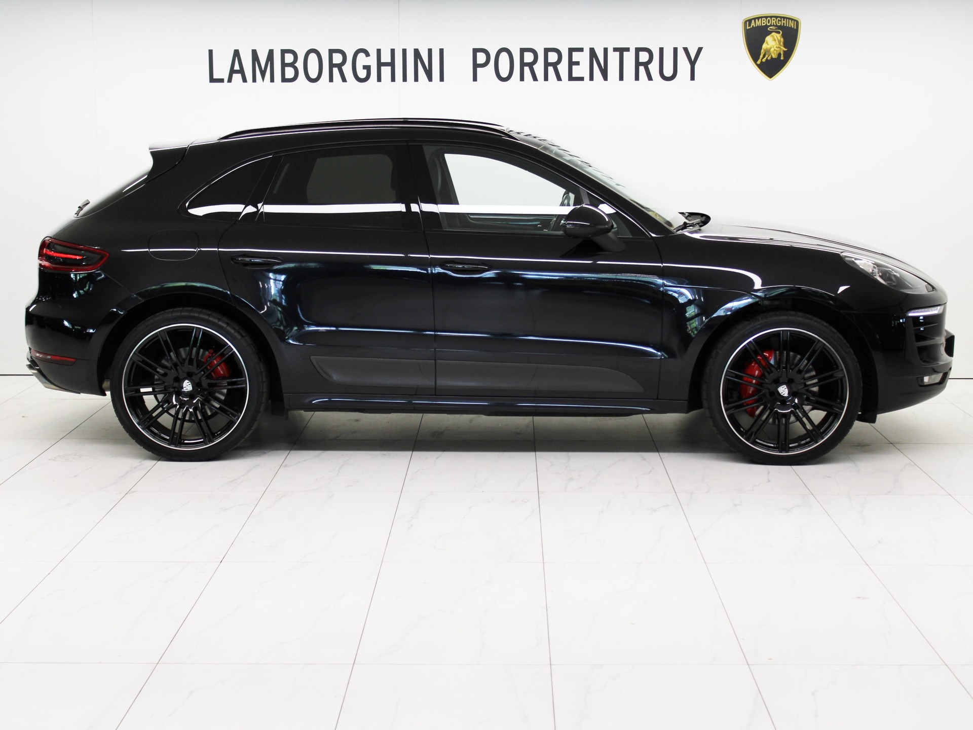PORSCHE Macan Turbo PDK-image-1