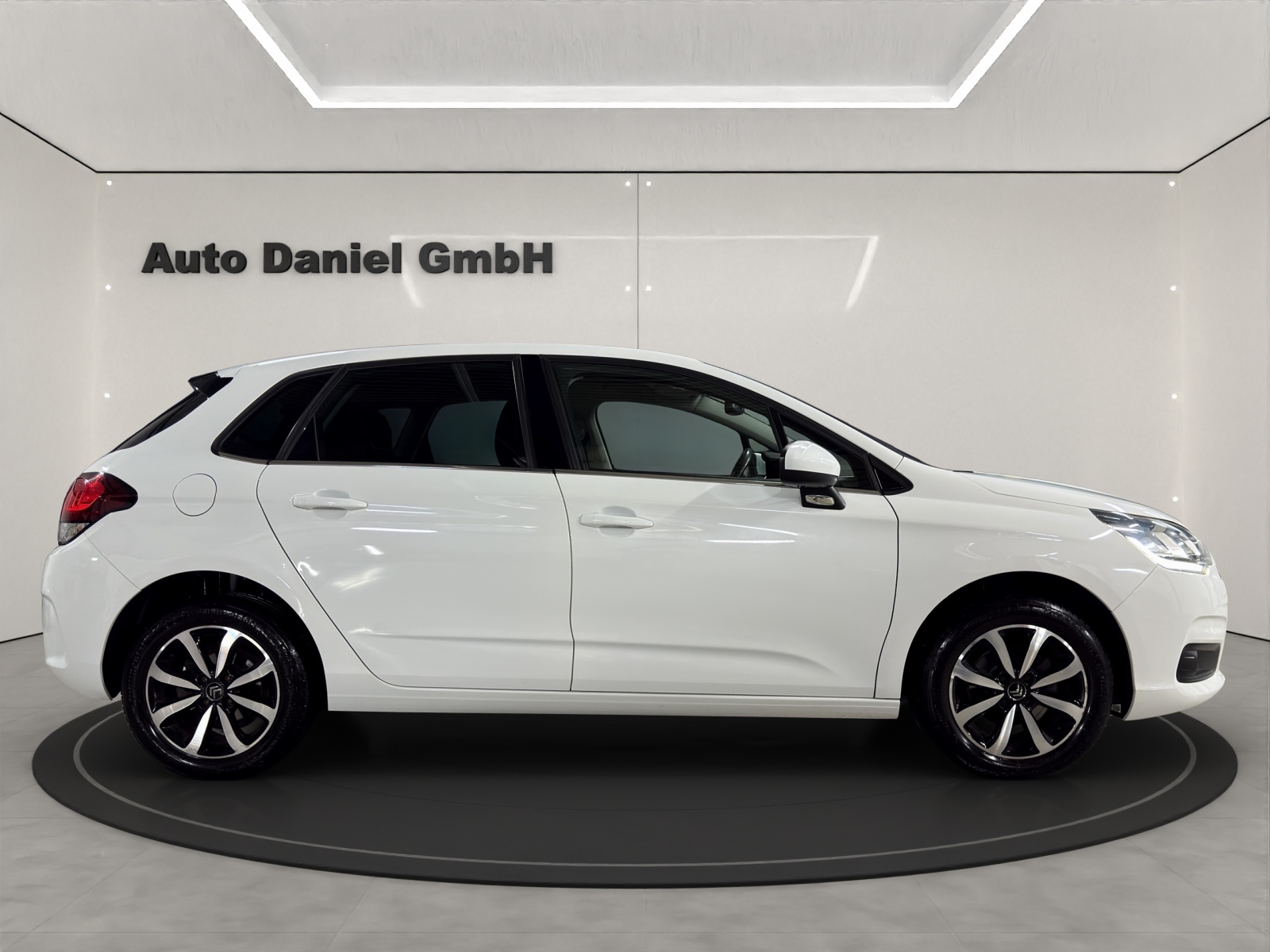 CITROEN C4 1.2 Pure Tech Feel-showroom-element-3