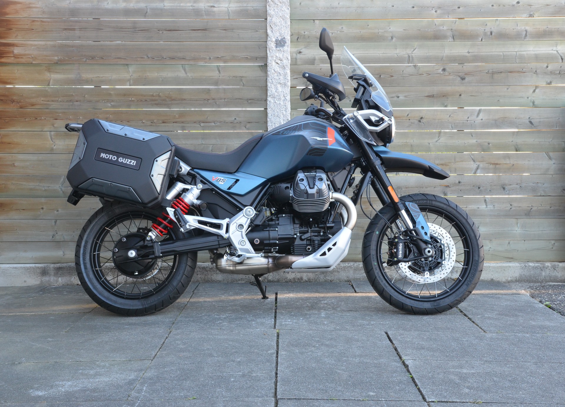 MOTO GUZZI V85 TT Travel E5+-image-0