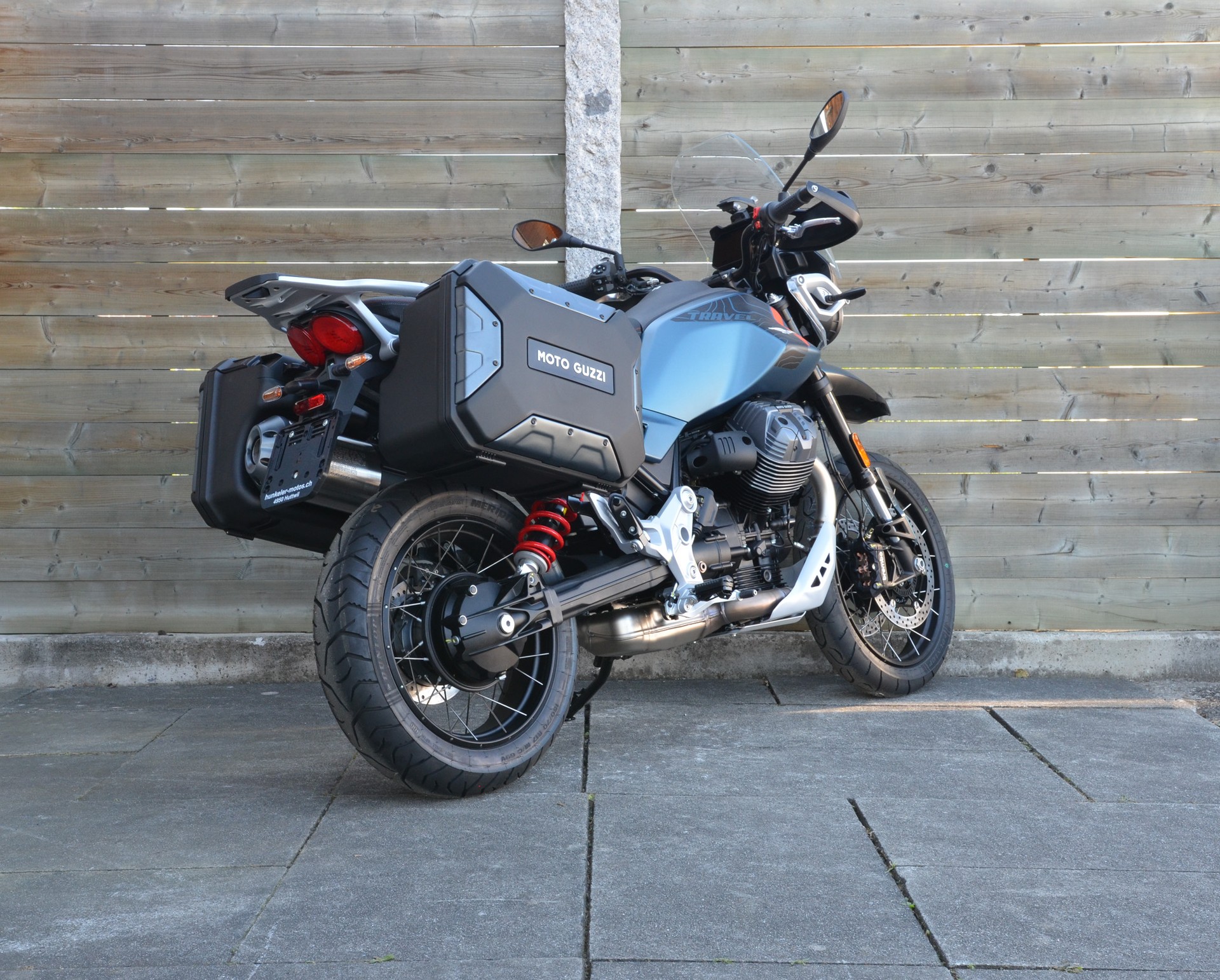MOTO GUZZI V85 TT Travel E5+-image-4