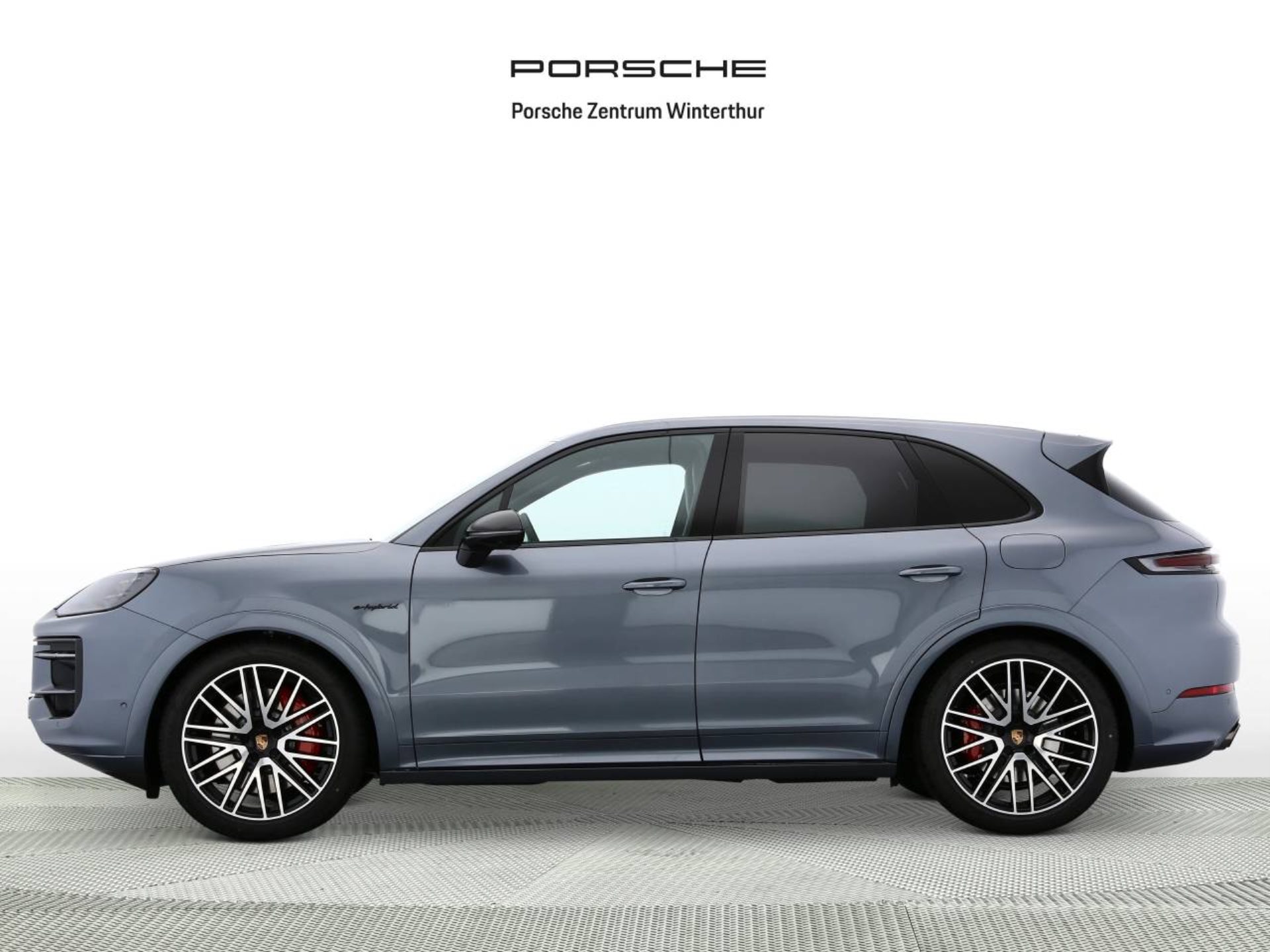 PORSCHE Cayenne S E-Hybrid Black Edition-showroom-element-1