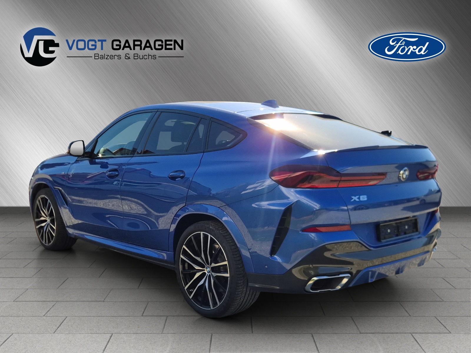 BMW X6 40i xDrive-showroom-element-3