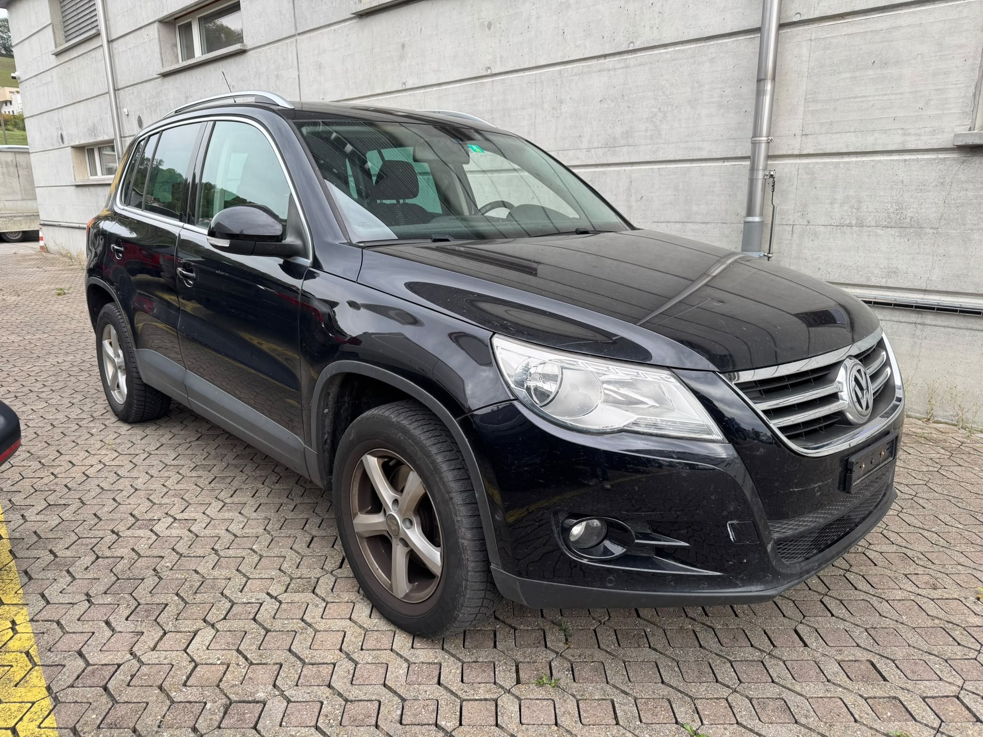 VW Tiguan 2.0 TSI Sport&Style Tiptronic-showroom-element-1