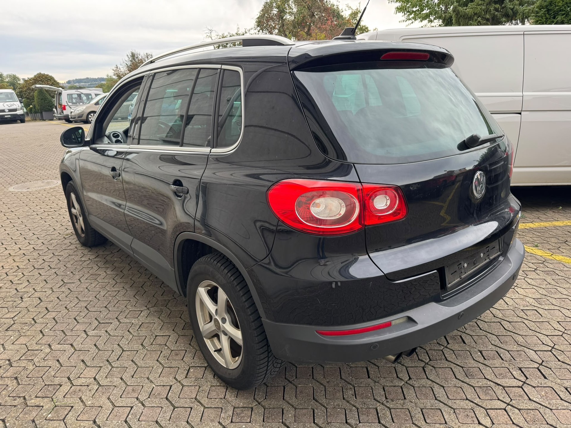VW Tiguan 2.0 TSI Sport&Style Tiptronic-showroom-element-3