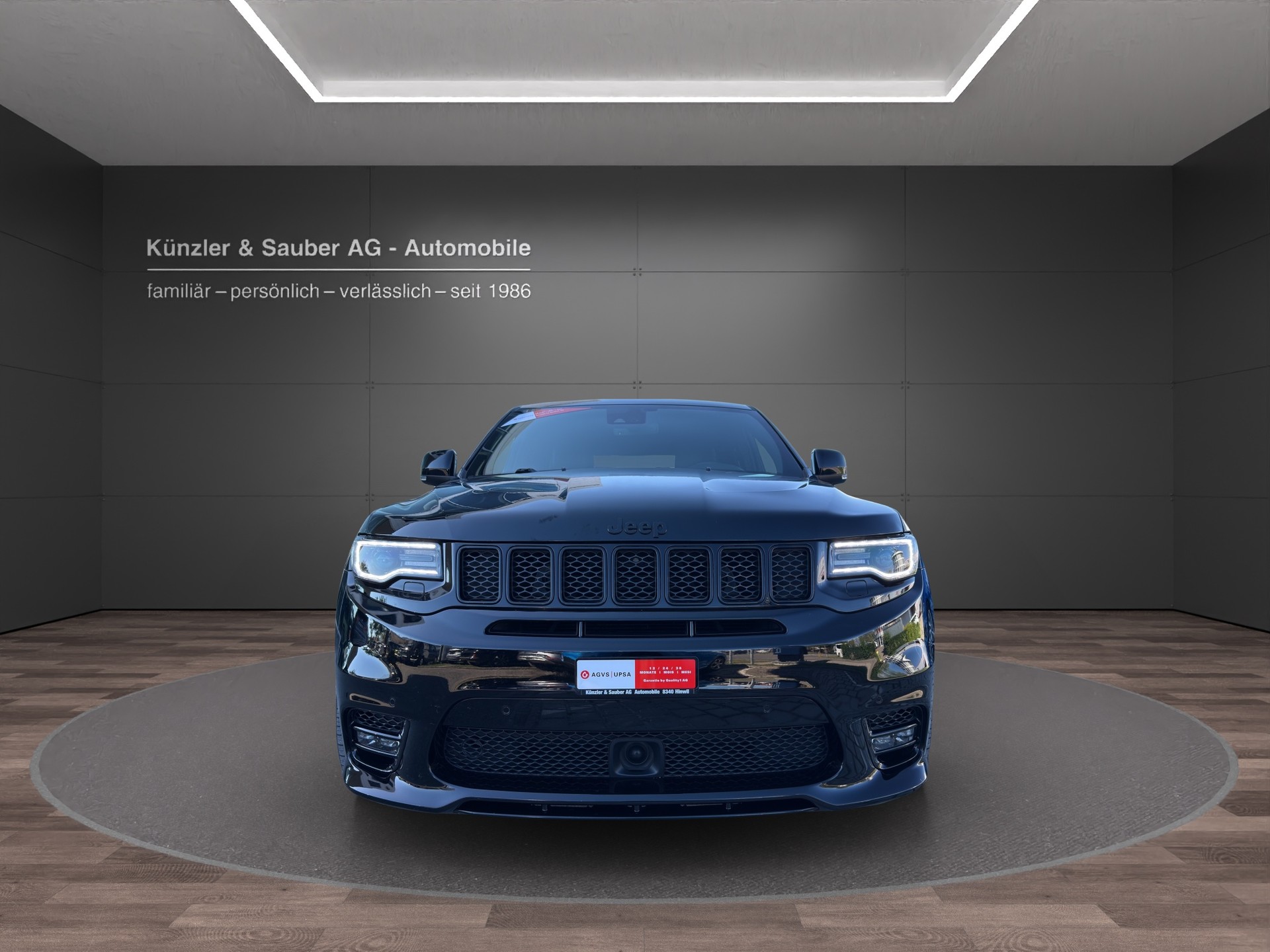 JEEP Grand Cherokee 6.4 V8 HEMI SRT8 Automatic-showroom-element-3
