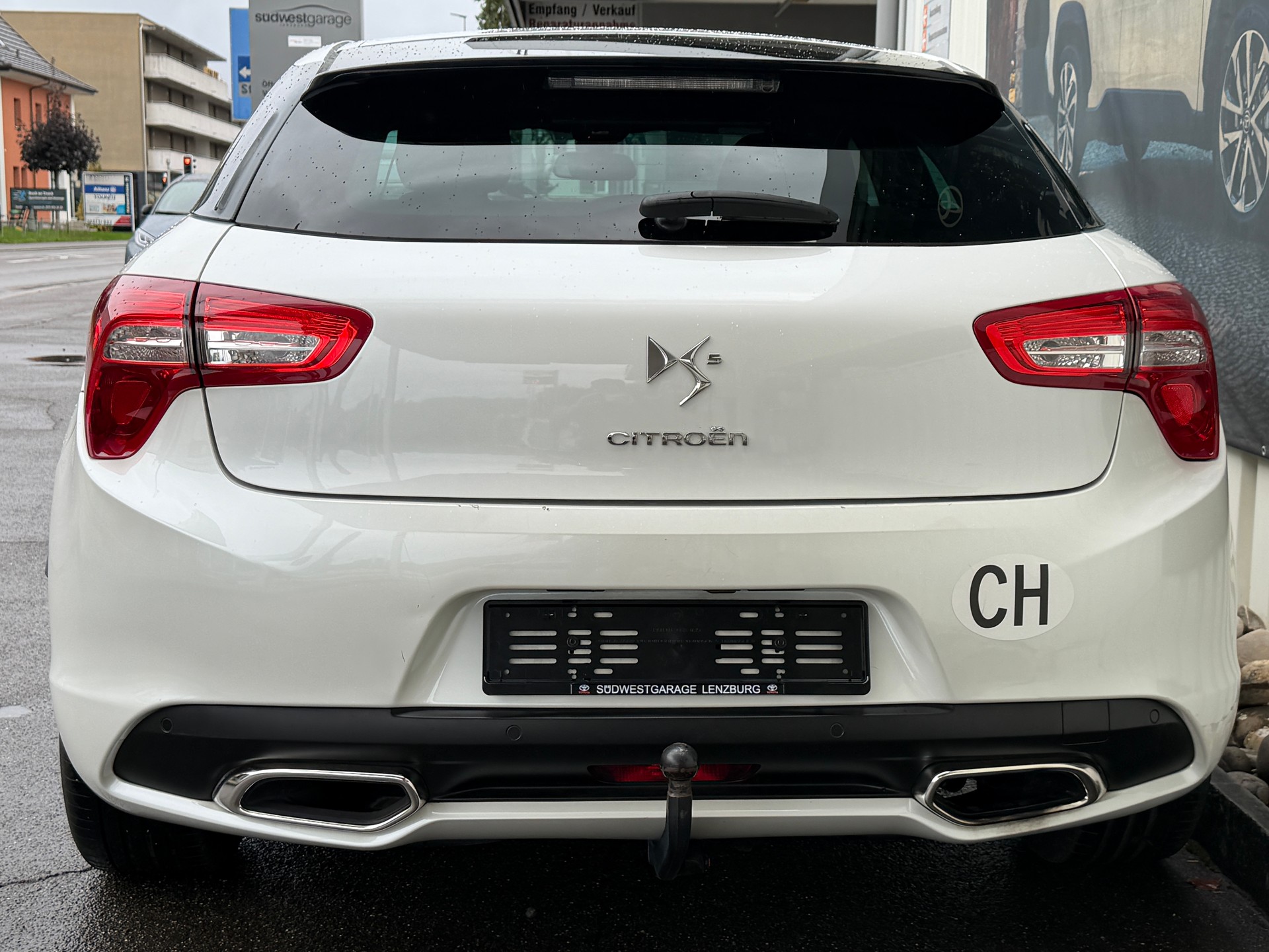 DS AUTOMOBILES DS5 1.6 Turbo SO Chic Automatic-image-5