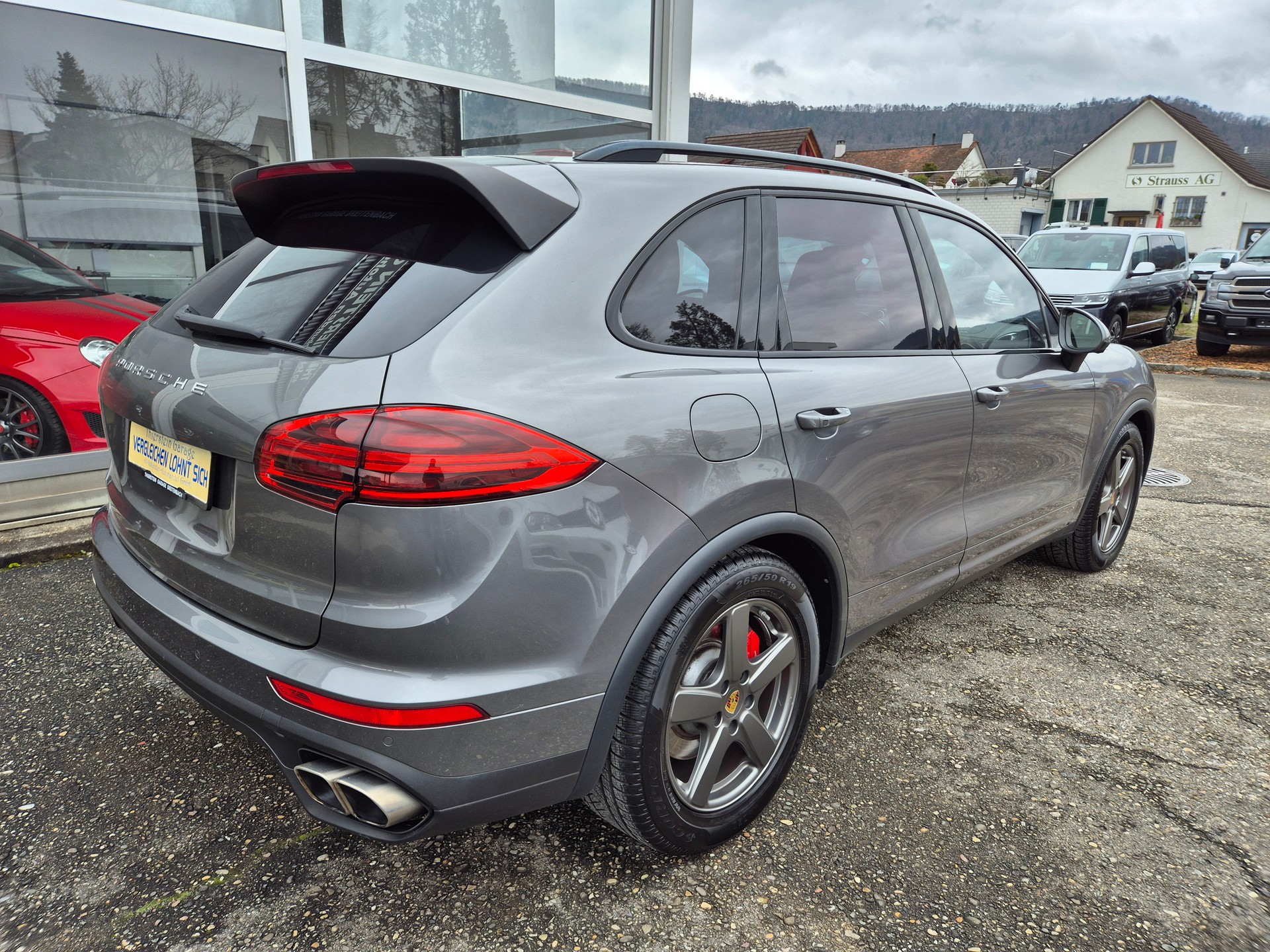 PORSCHE Cayenne Turbo-image-8