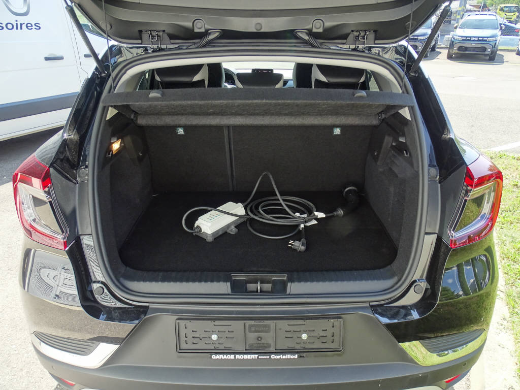 RENAULT Captur 1.6 E-Tech Plug-in Edition One-image-6