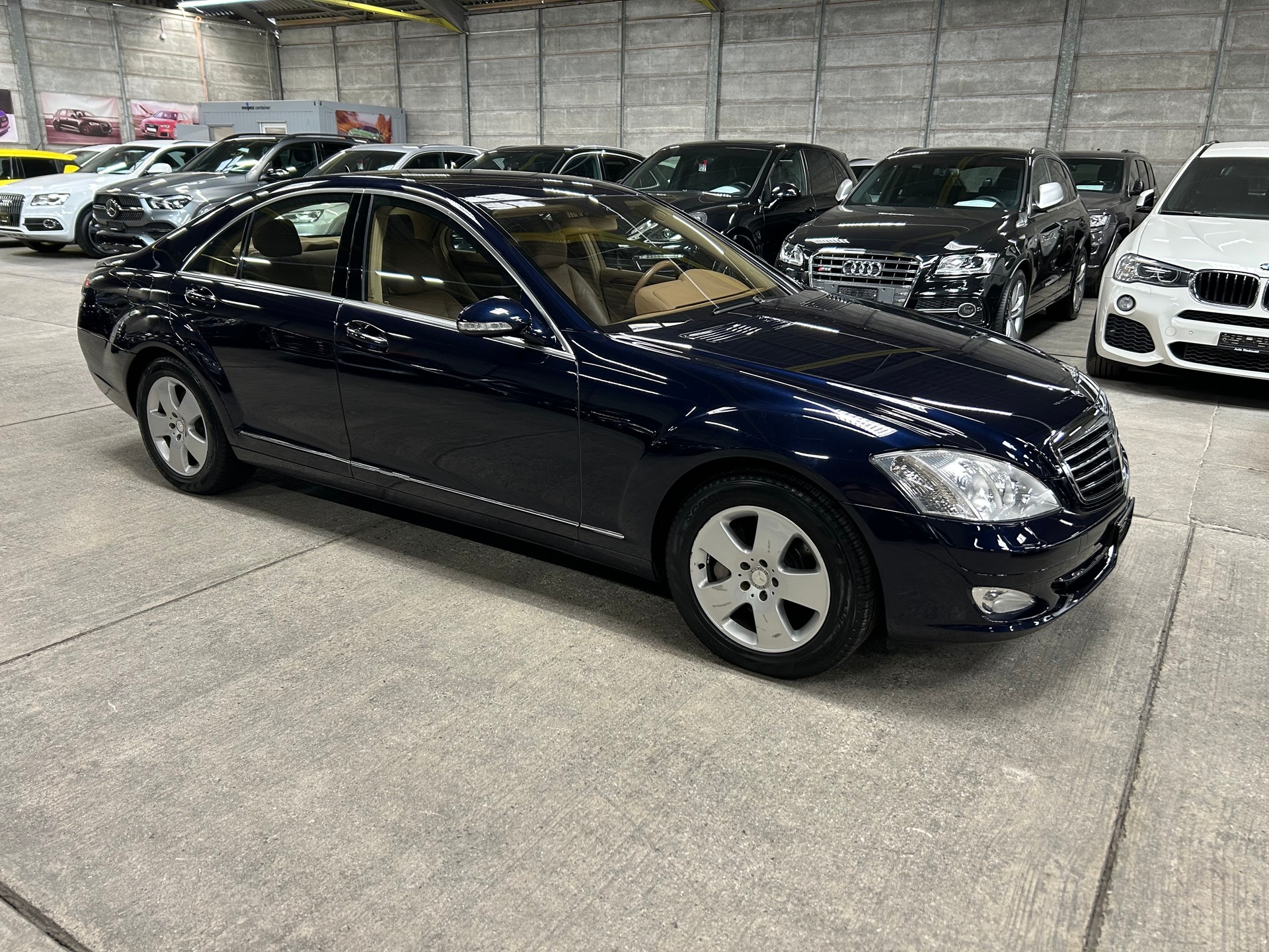 MERCEDES-BENZ S 450 4Matic 7G-Tronic-showroom-element-2