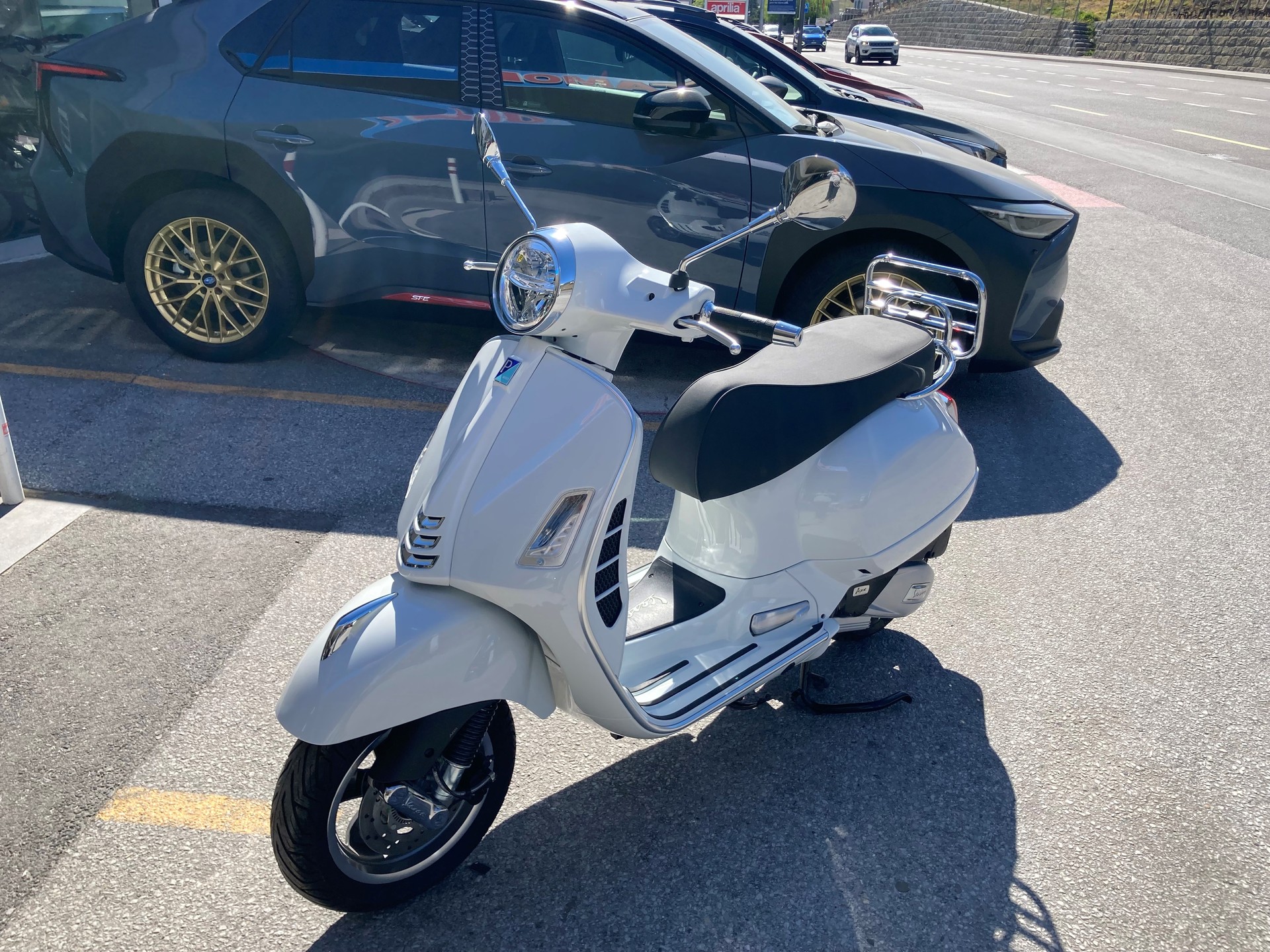 PIAGGIO Vespa GTS 125 75th Anniversary ABS-image-0