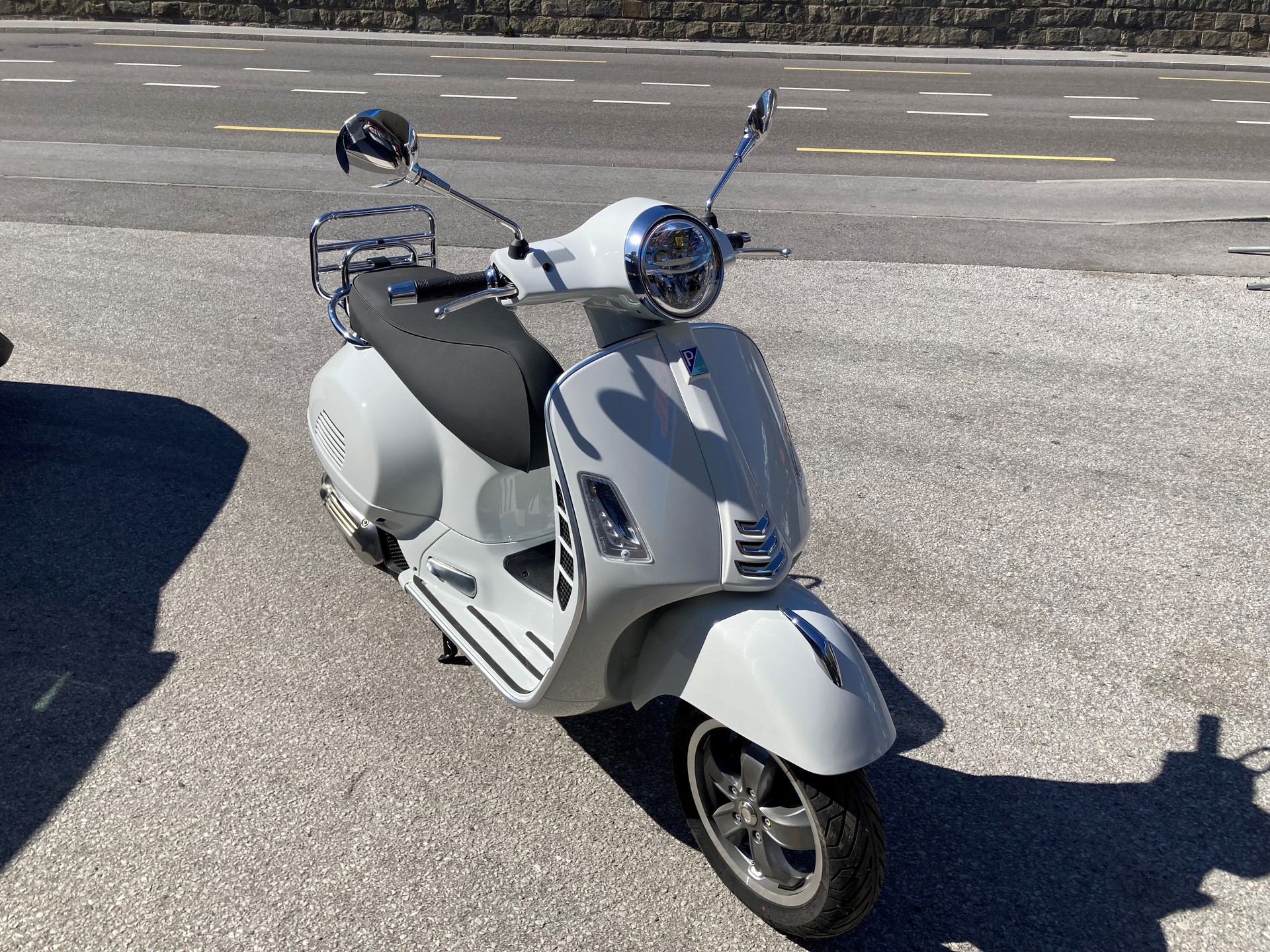 PIAGGIO Vespa GTS 125 75th Anniversary ABS-image-7