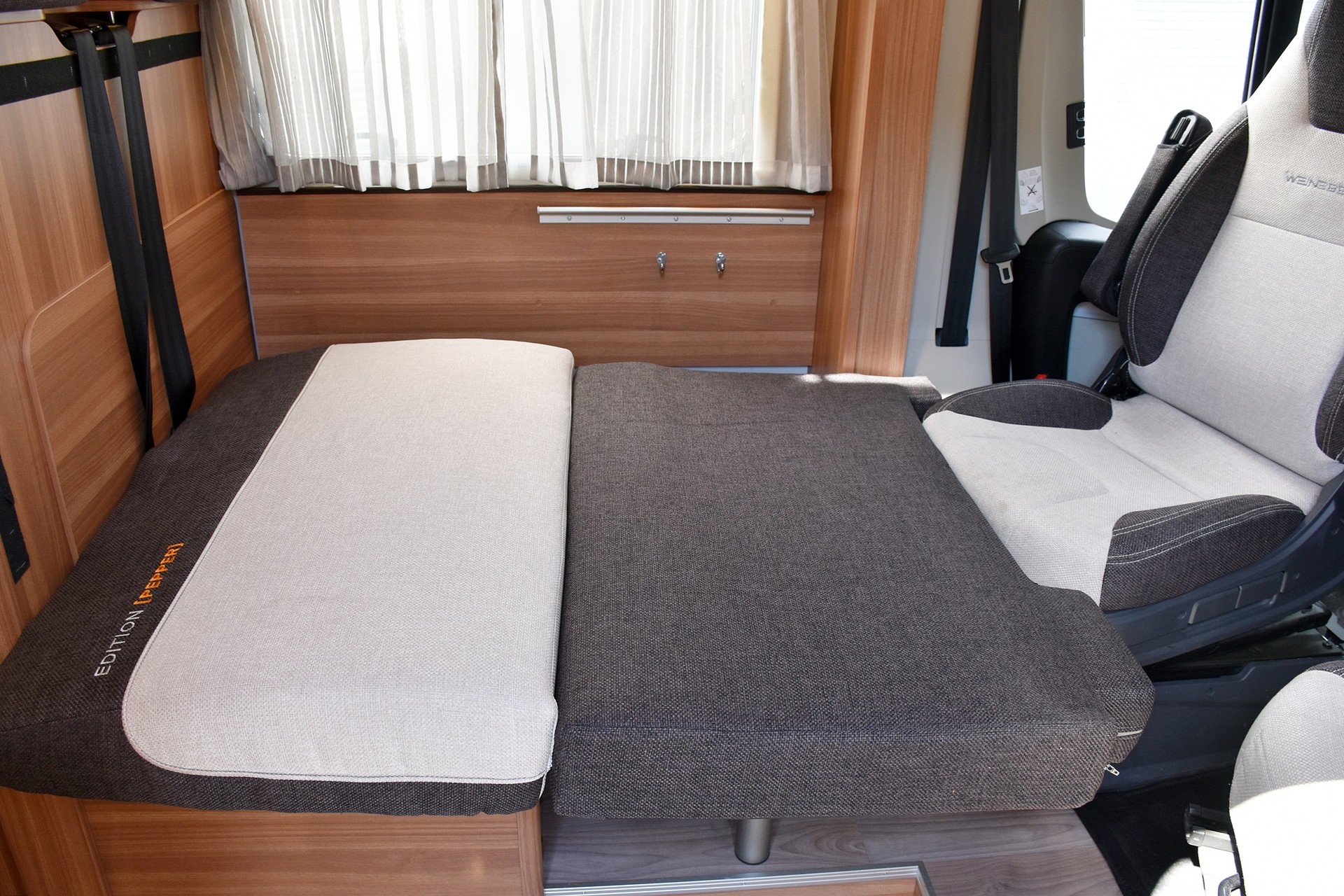 WEINSBERG CARACOMPACT 600 MEG PEPPER EDITION 2,0 HDI PEUGEOT-image-7