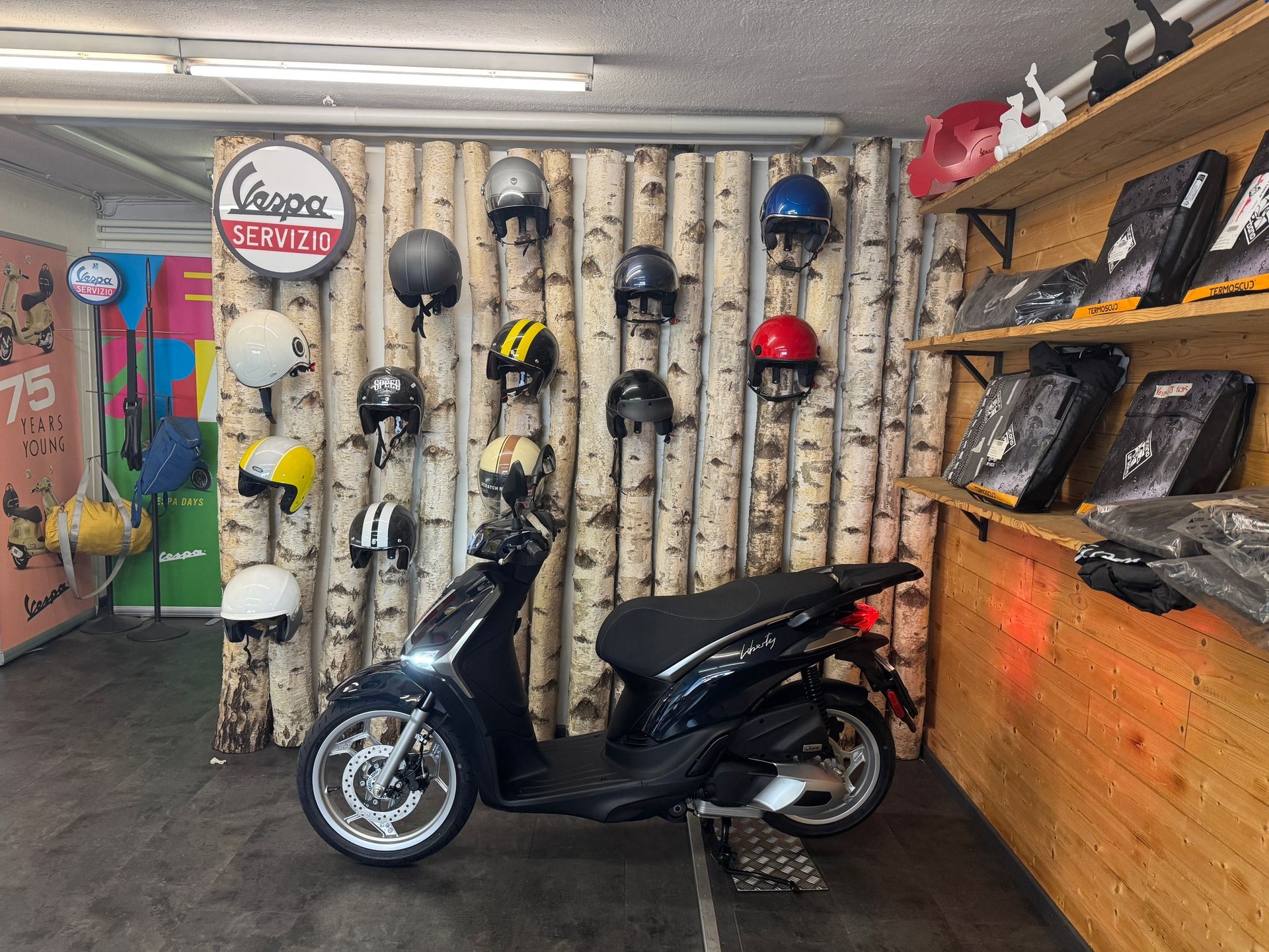 PIAGGIO Piaggio Liberty 125 ABS E5+ Nero Abisso-image-0