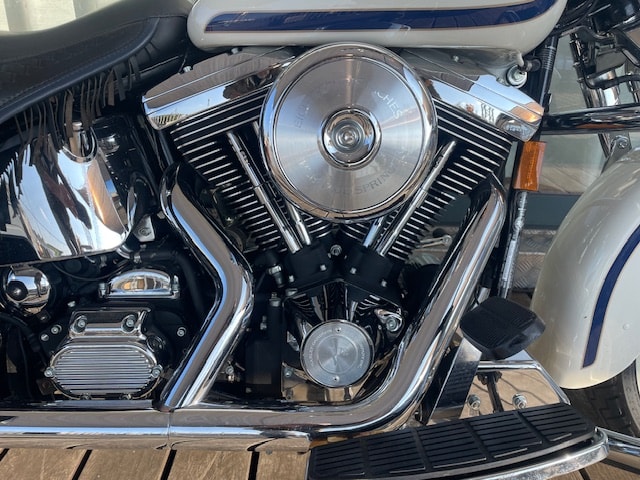 HARLEY-DAVIDSON FLSTS Heritage Springer-image-8