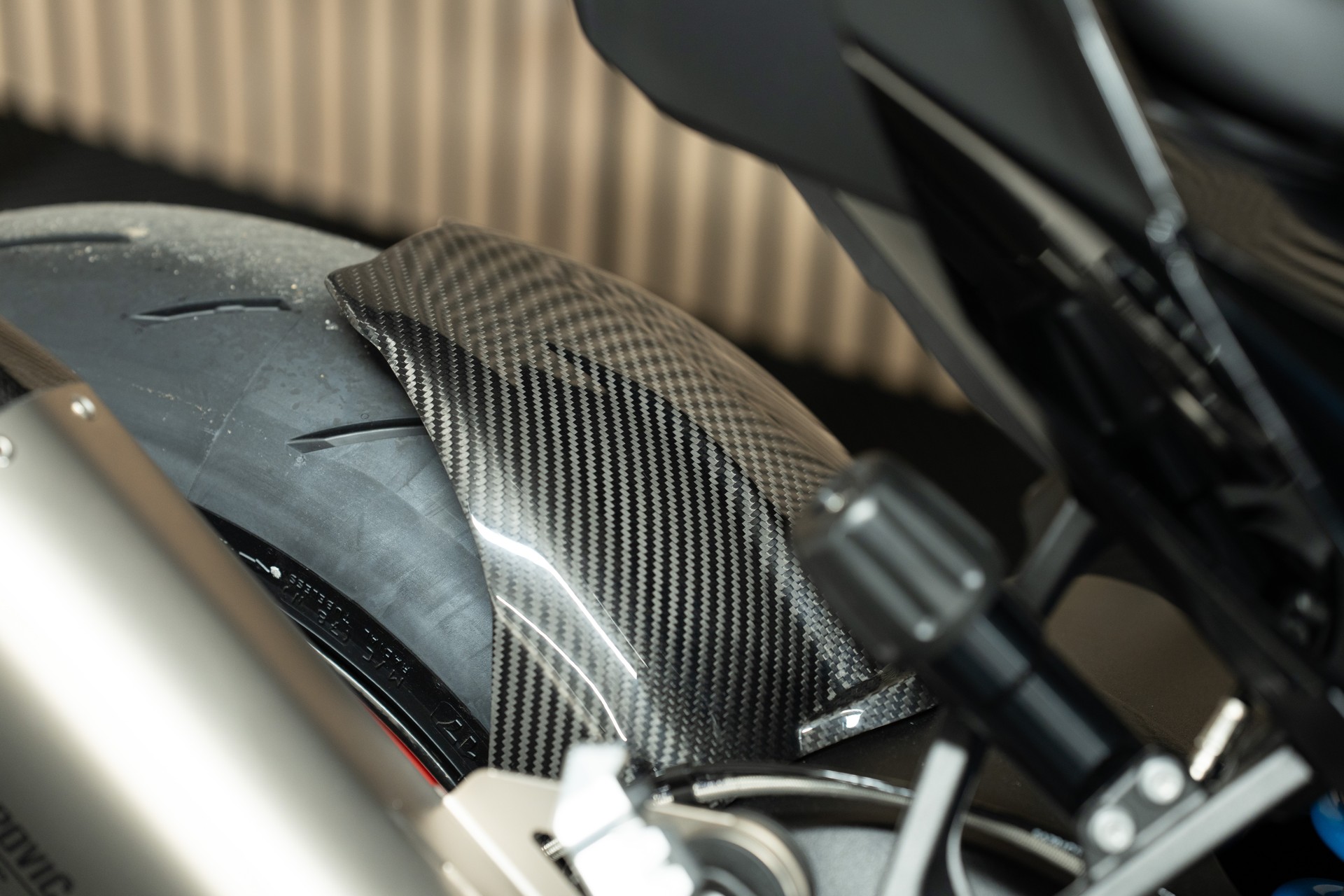 BMW M 1000 XR mit BMW Topcase-image-5