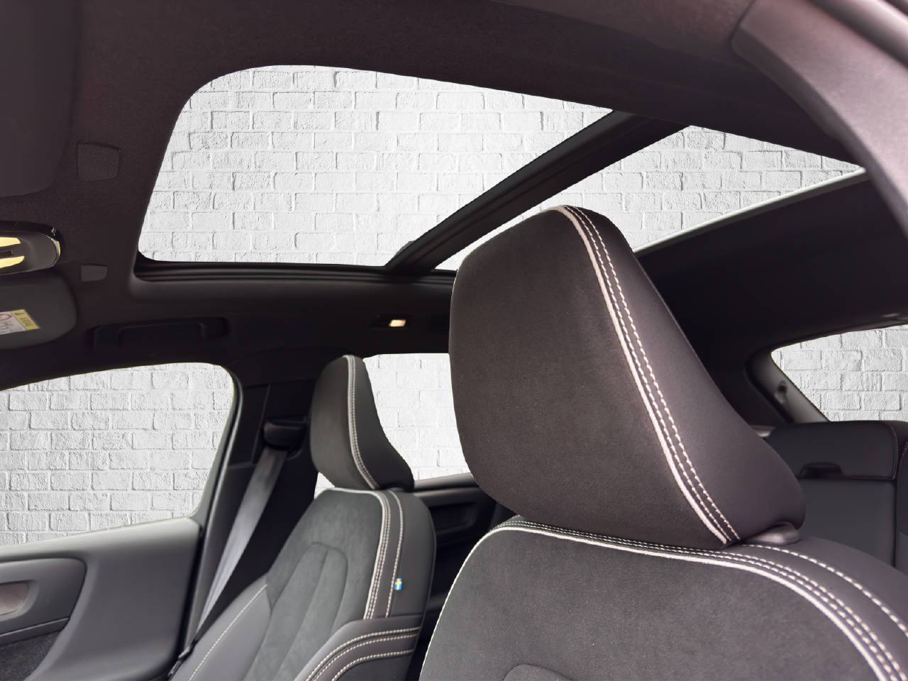 VOLVO EX40 Twin Ultra AWD-image-10