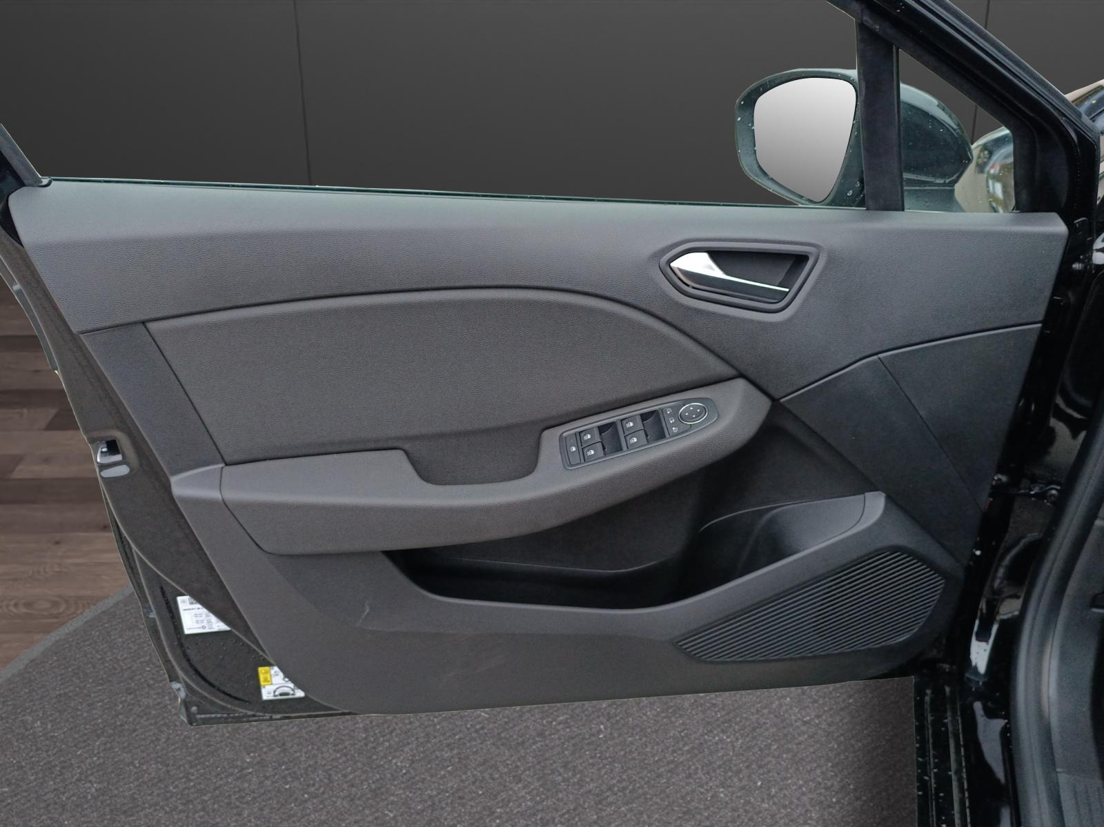 MITSUBISHI Colt 1.6 HEV Intense-image-12