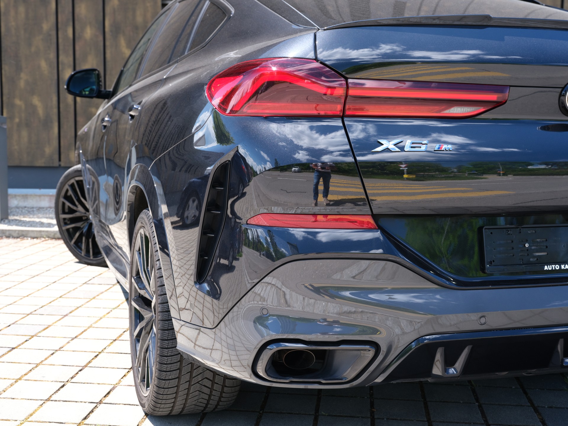 BMW X6 xDrive 48V 40d Steptronic M Sport-image-10